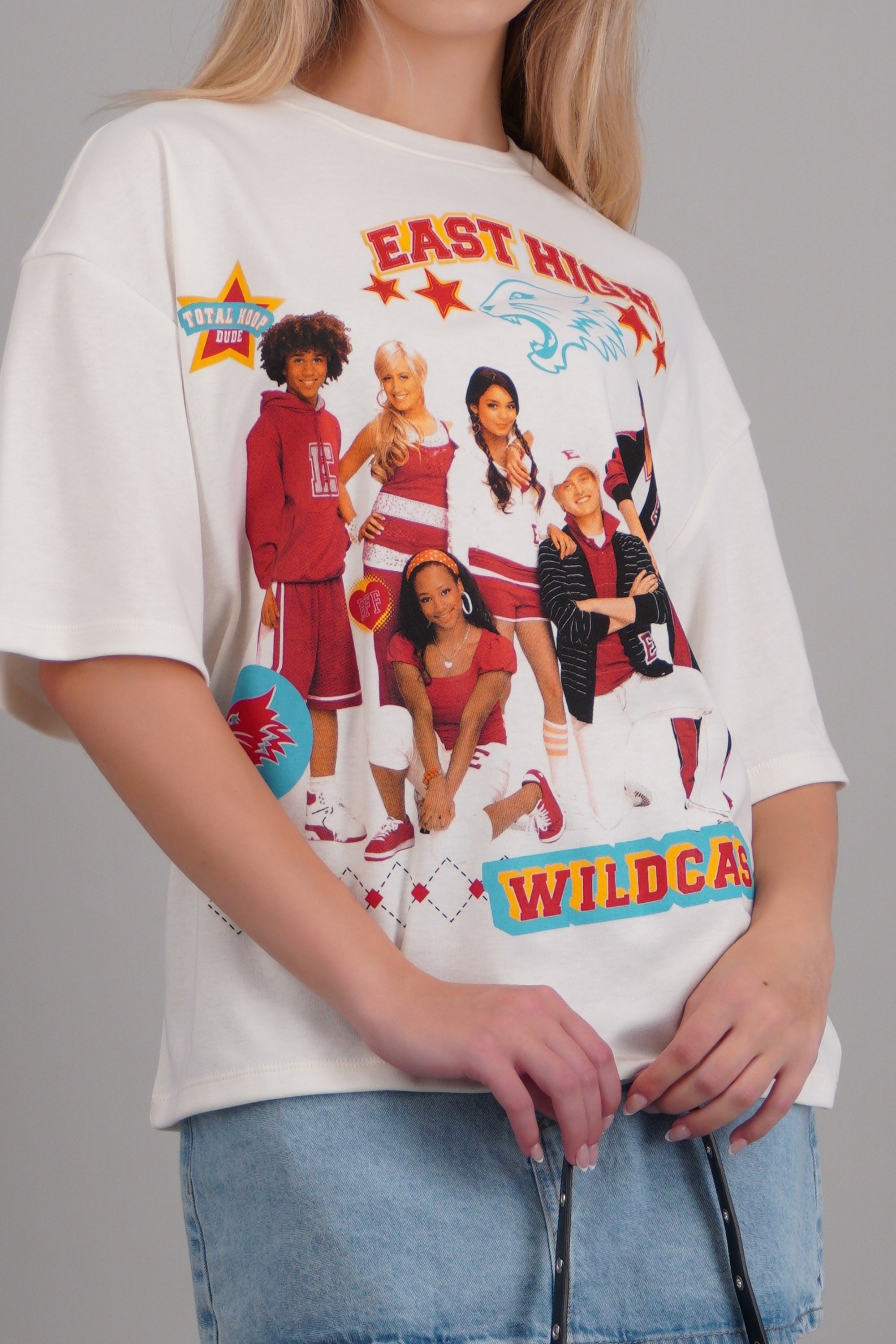 Playera over HSM Est High BLANCO
