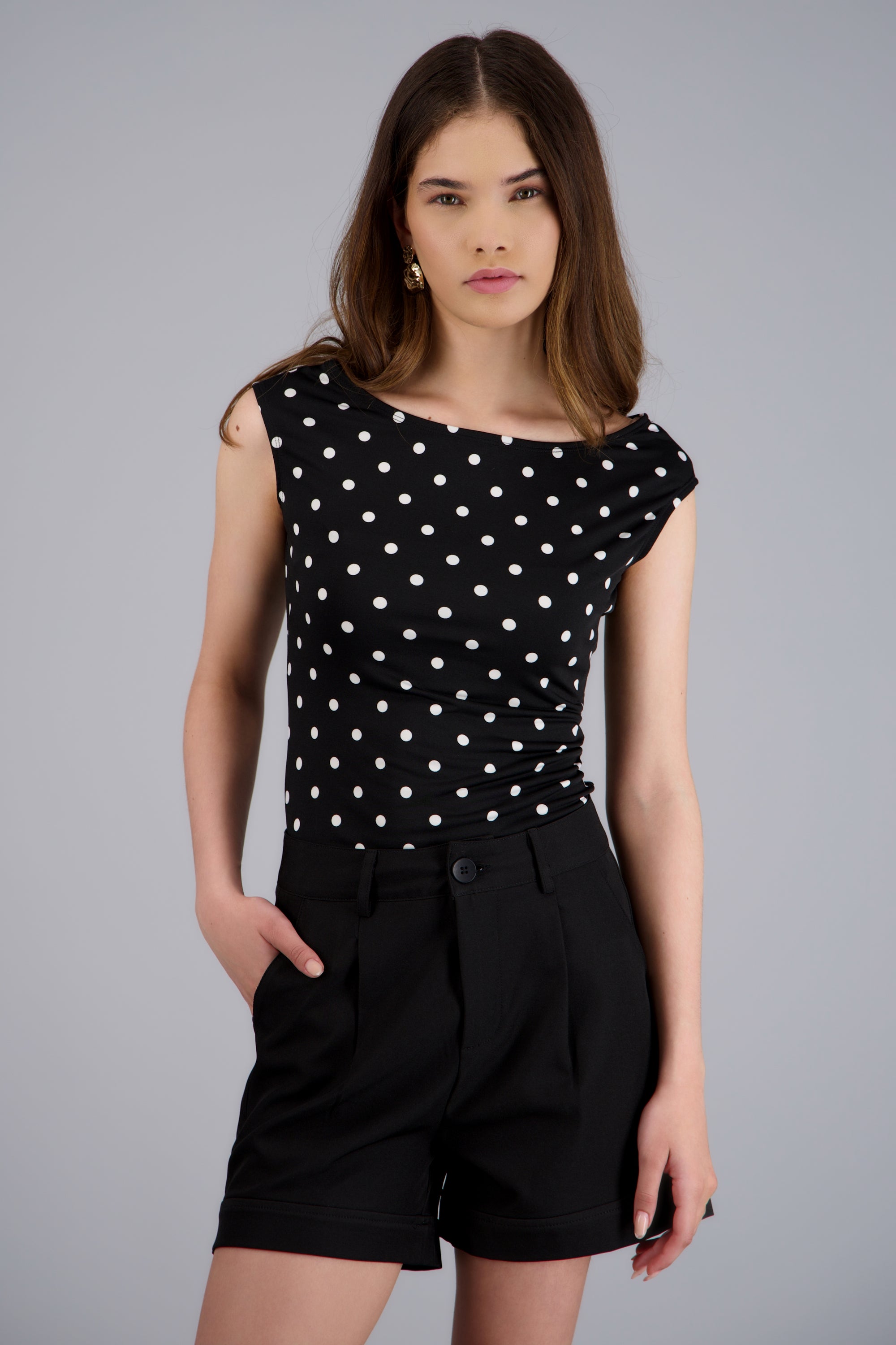 Top sin manga polka dots NEGRO COMBO