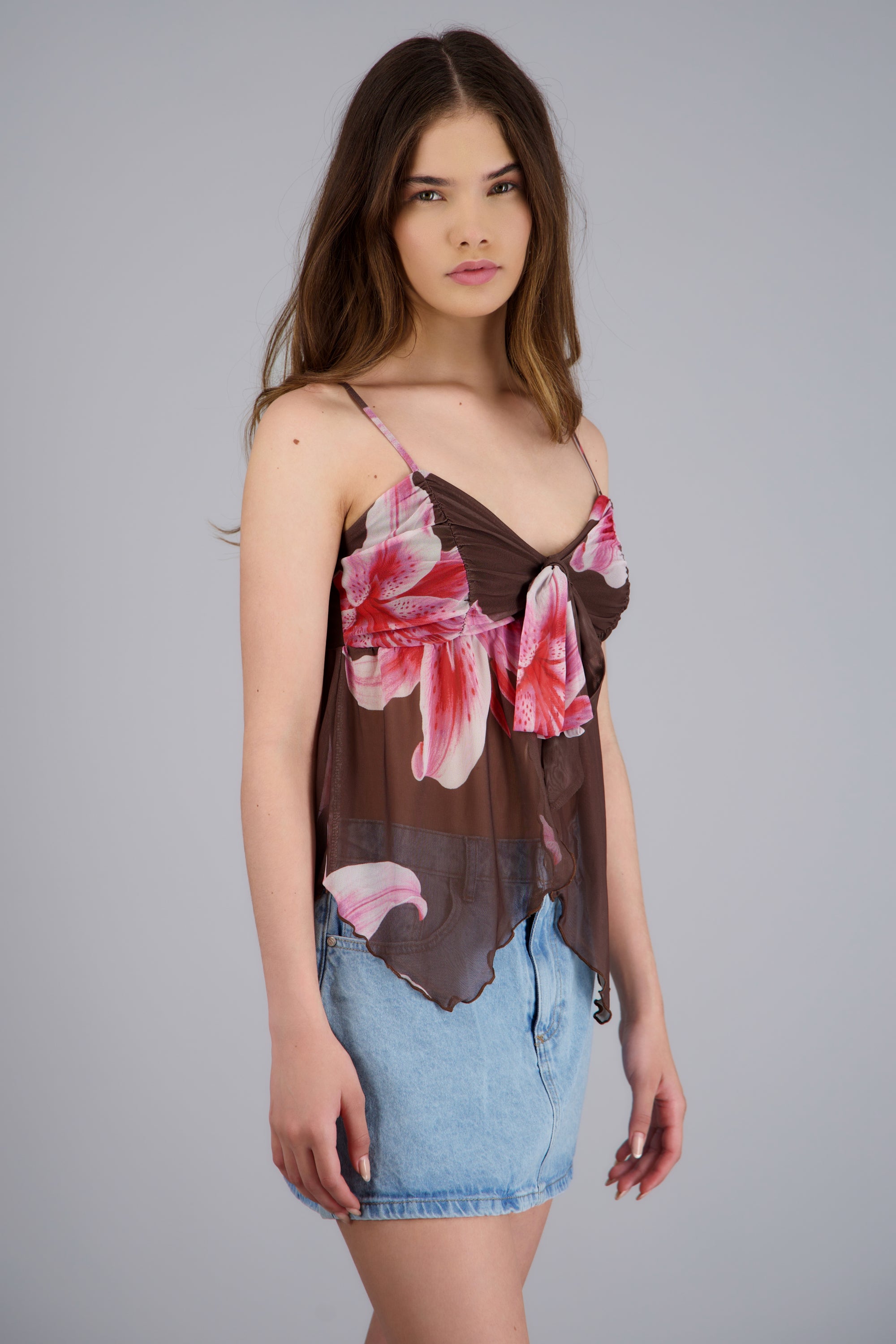 Top tirantes detalle nudo estampado flores CAFE COMBO
