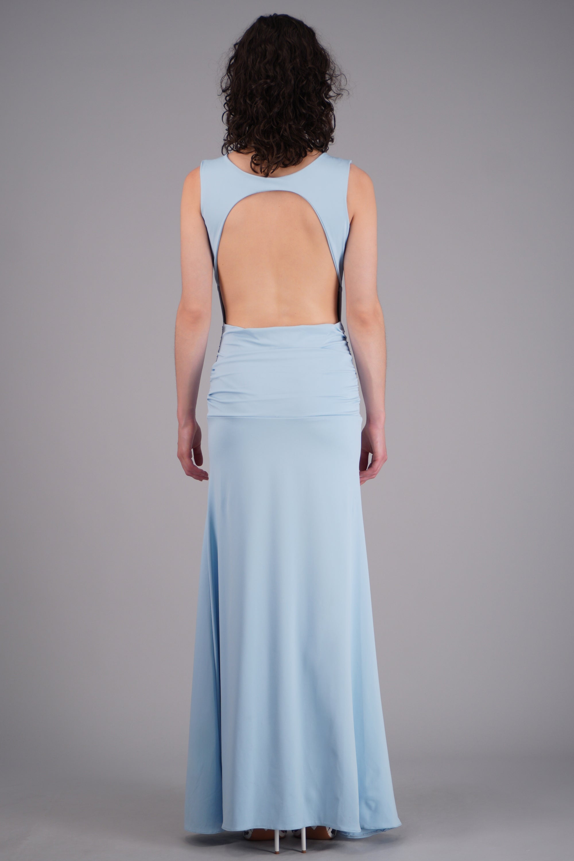 Vestido maxi escote V espalda descubierta AZUL PASTEL