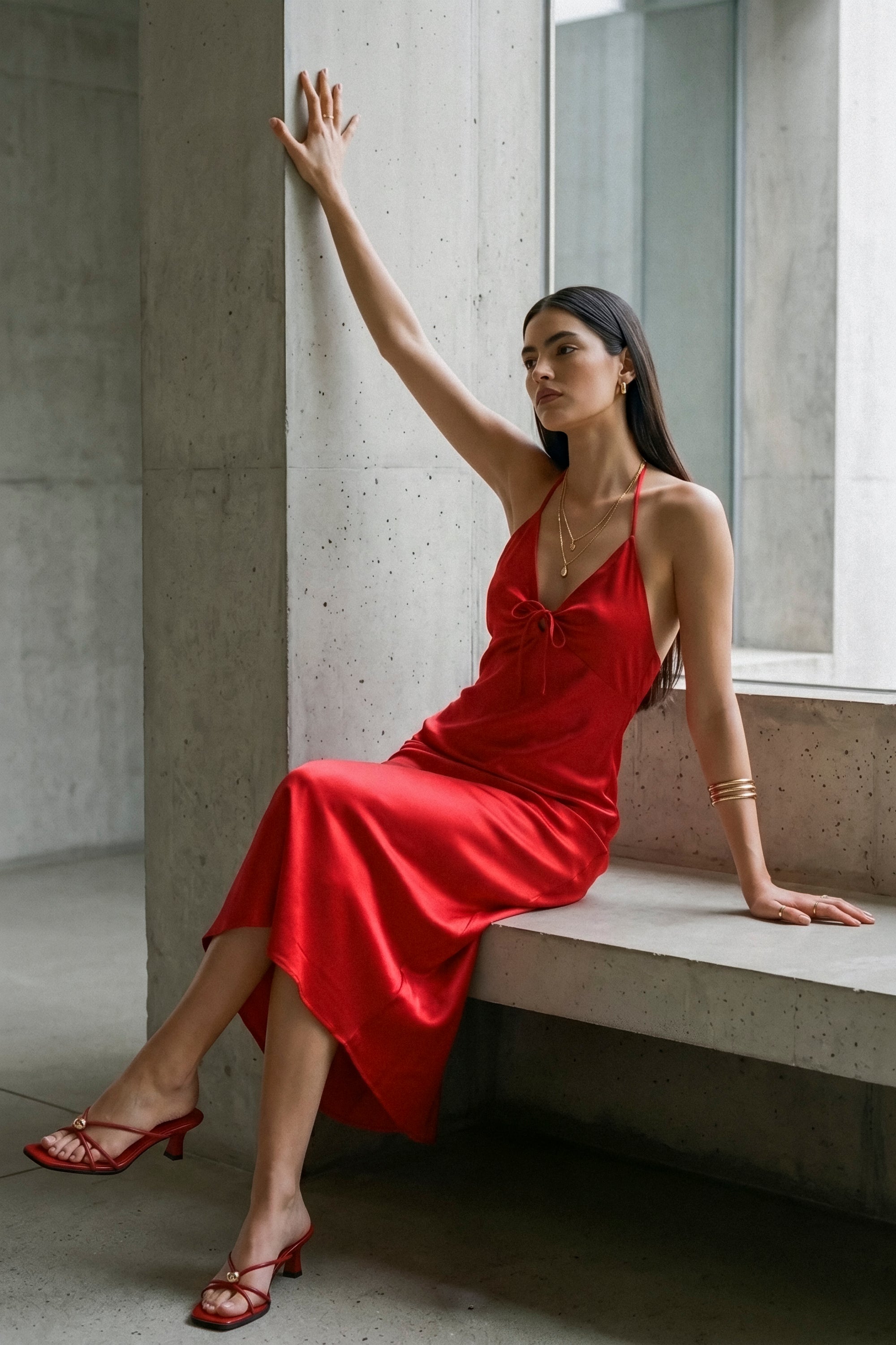Vestido maxi satin amarre escote ROJO