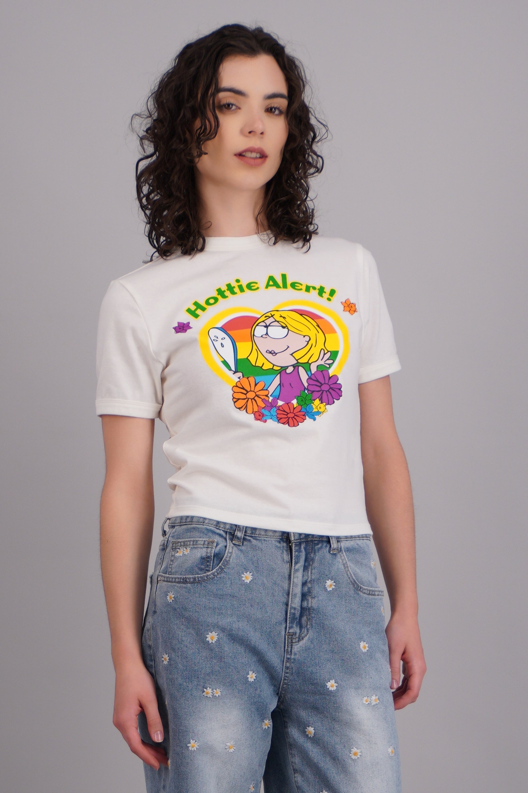 Playera crop lizzie Hottie Alert BLANCO