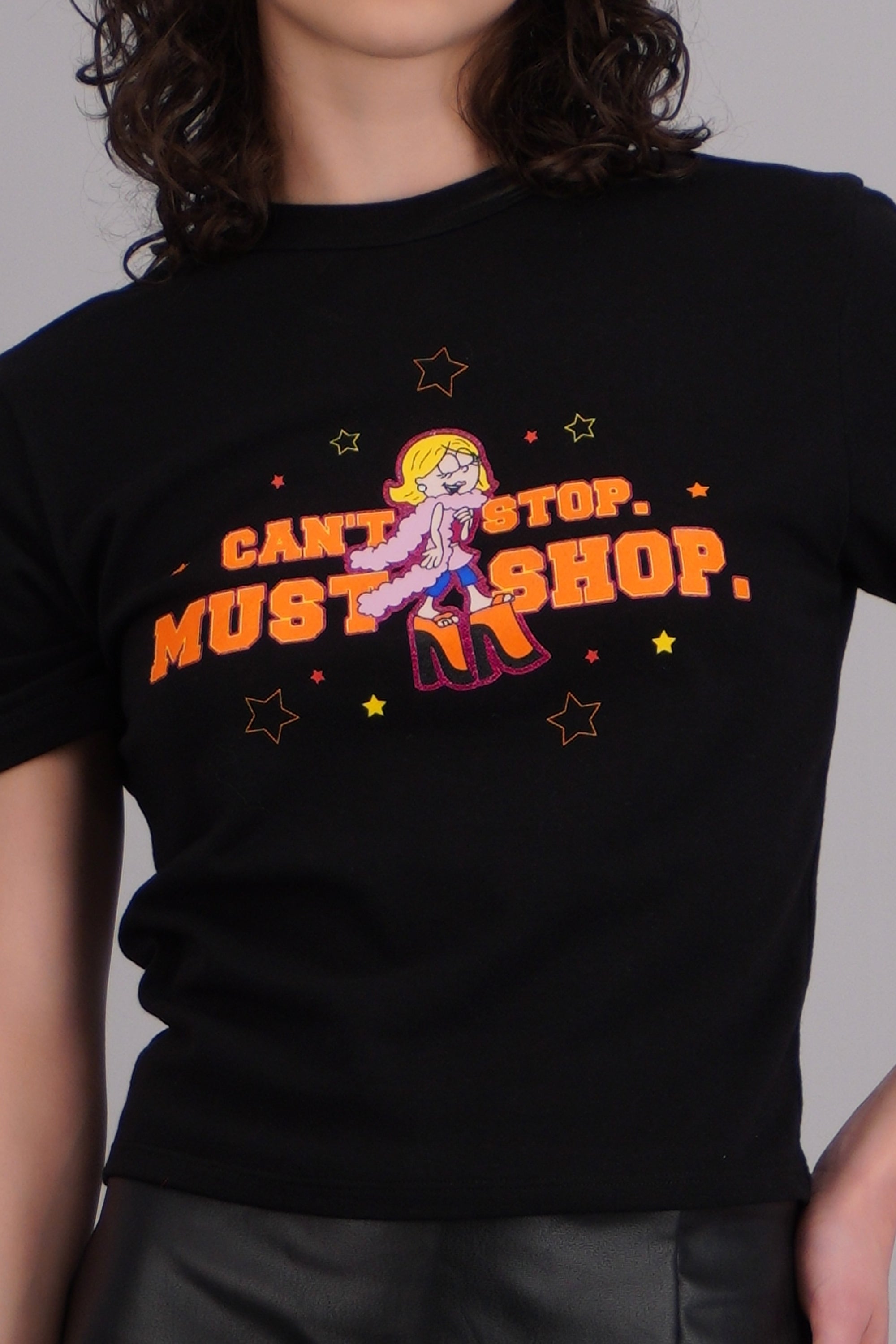 Playera crop manga corta Lizzie Mcguire NEGRO