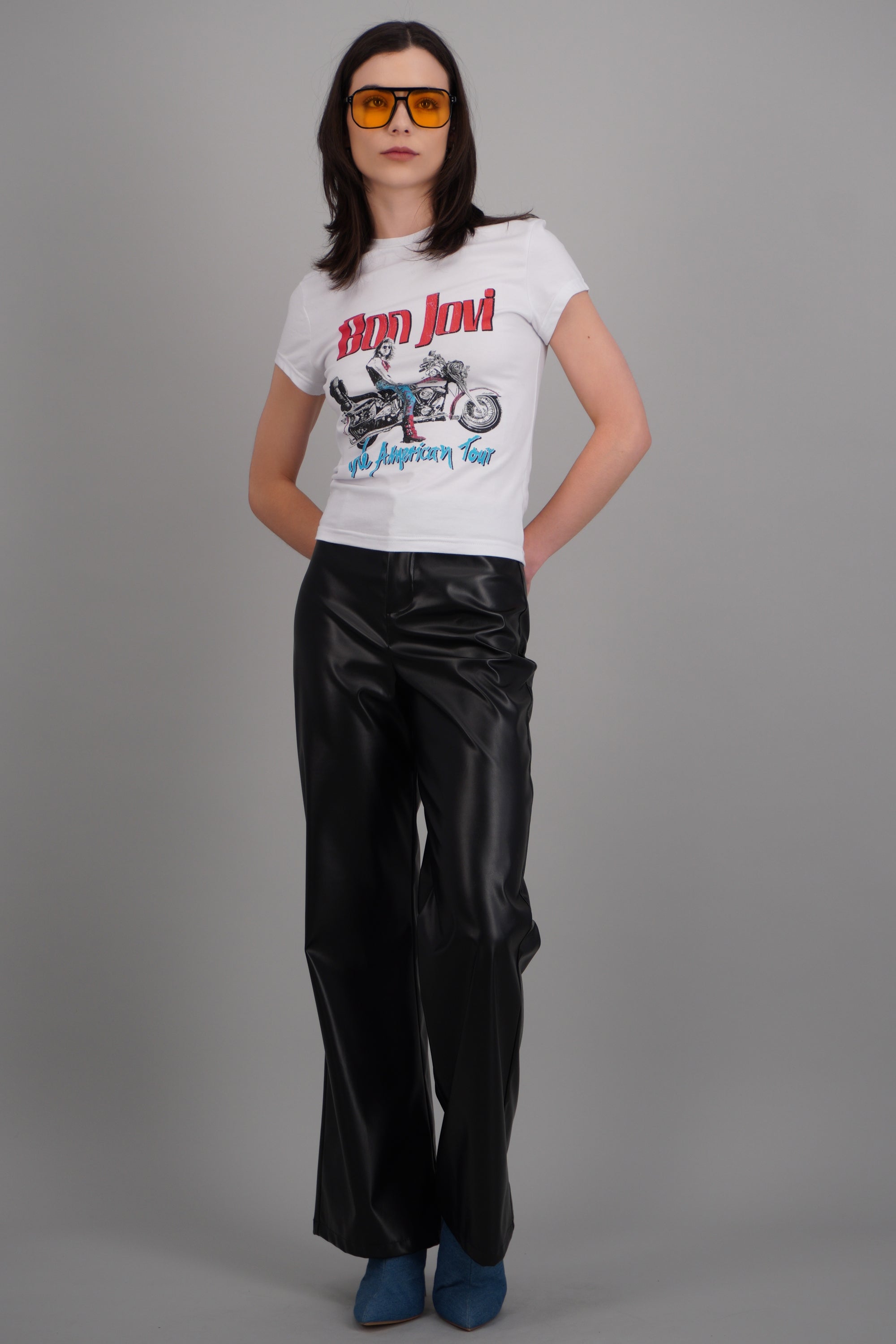 Playera Crop manga corta Bon jovi BLANCO