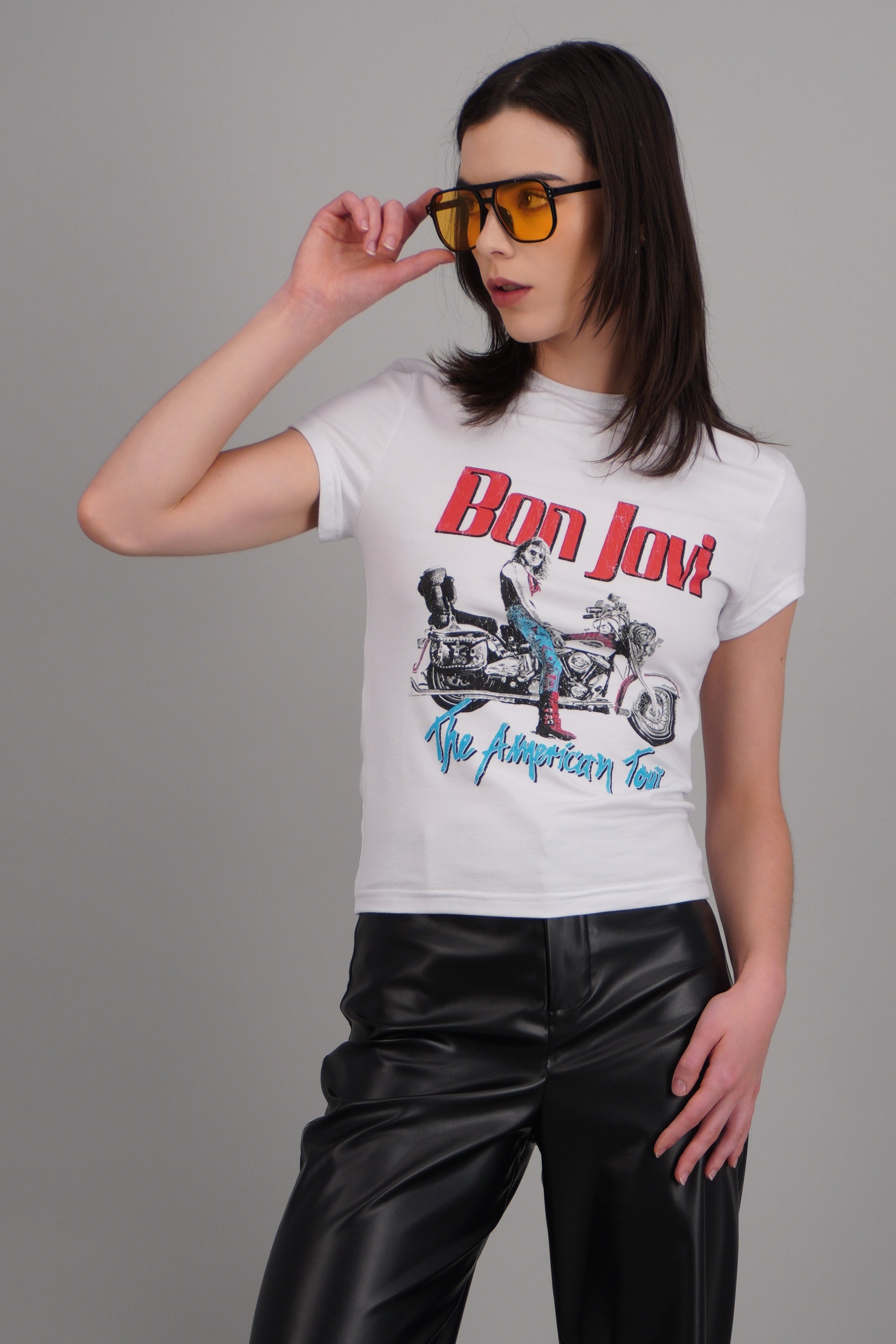 Playera Crop manga corta Bon jovi BLANCO