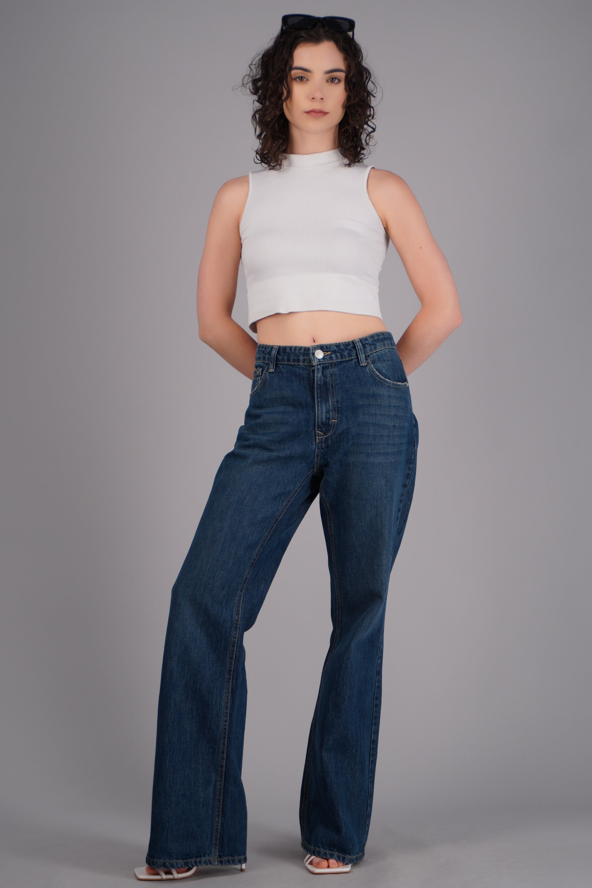 Jeans flare entintados MEDIUM WASH