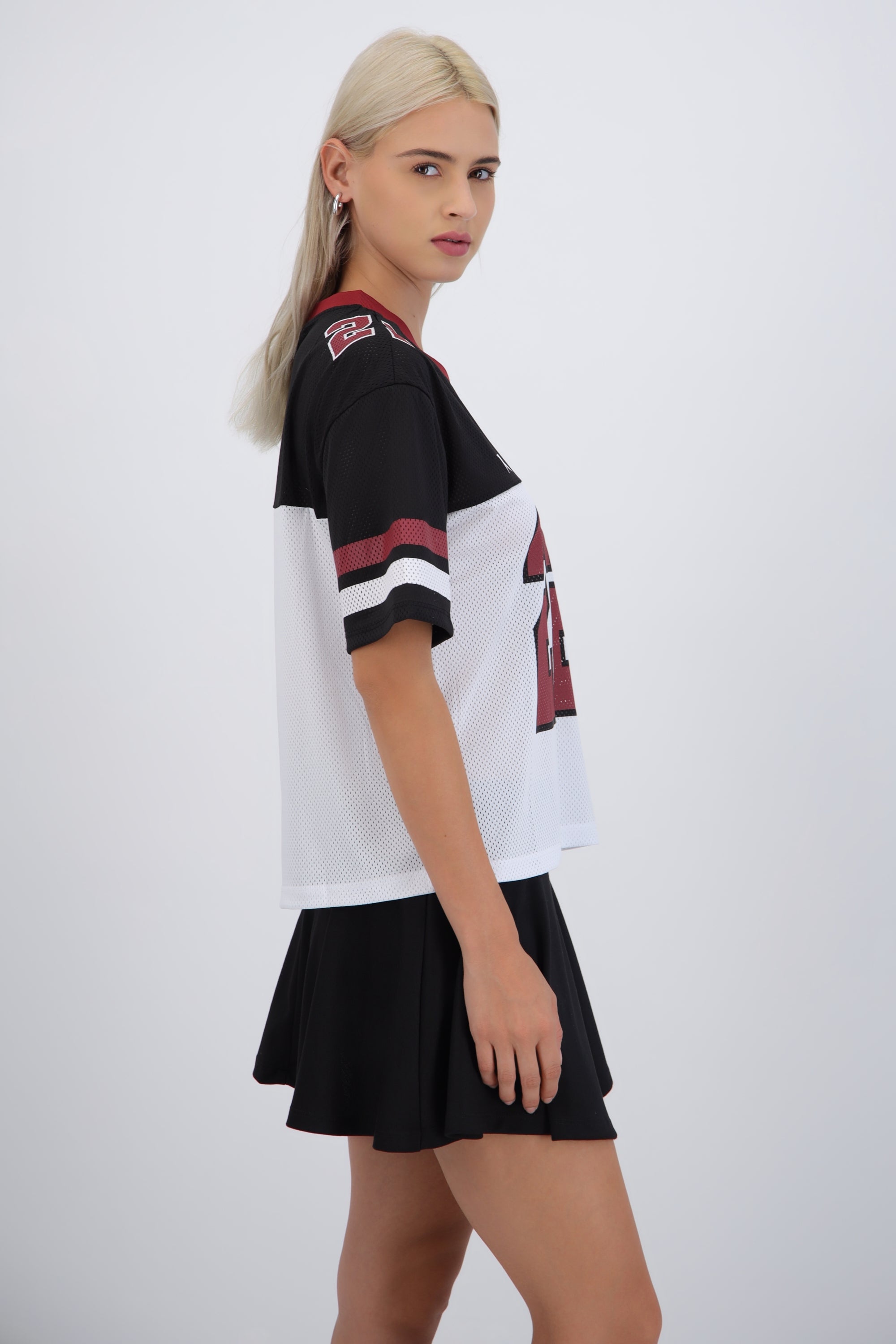 Playera tipojersey constraste estrellas VINO COMBO