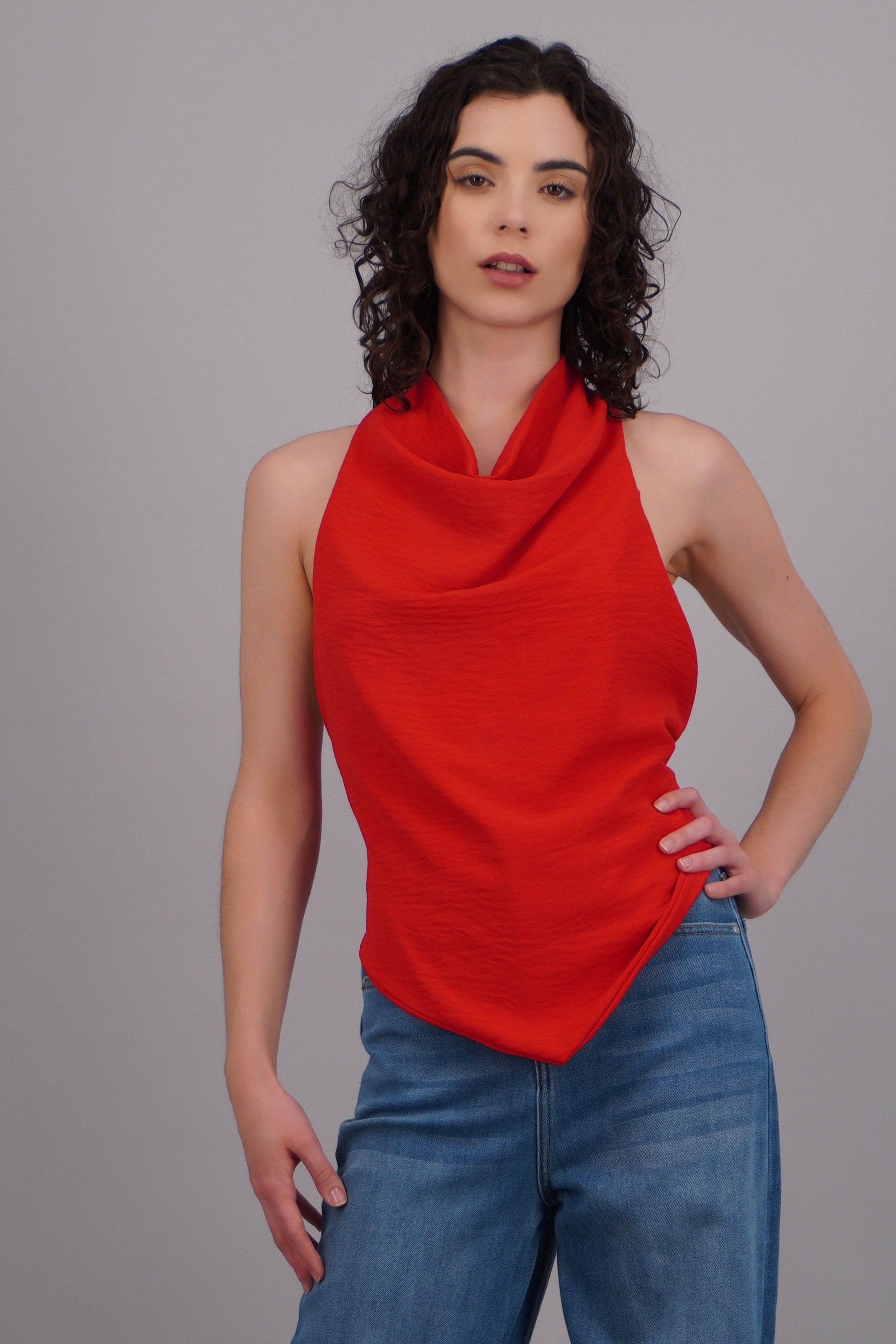 Top cuello halter asimetrico ROJO