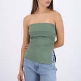 Top drapeado con aberturas
