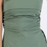 Top drapeado con aberturas