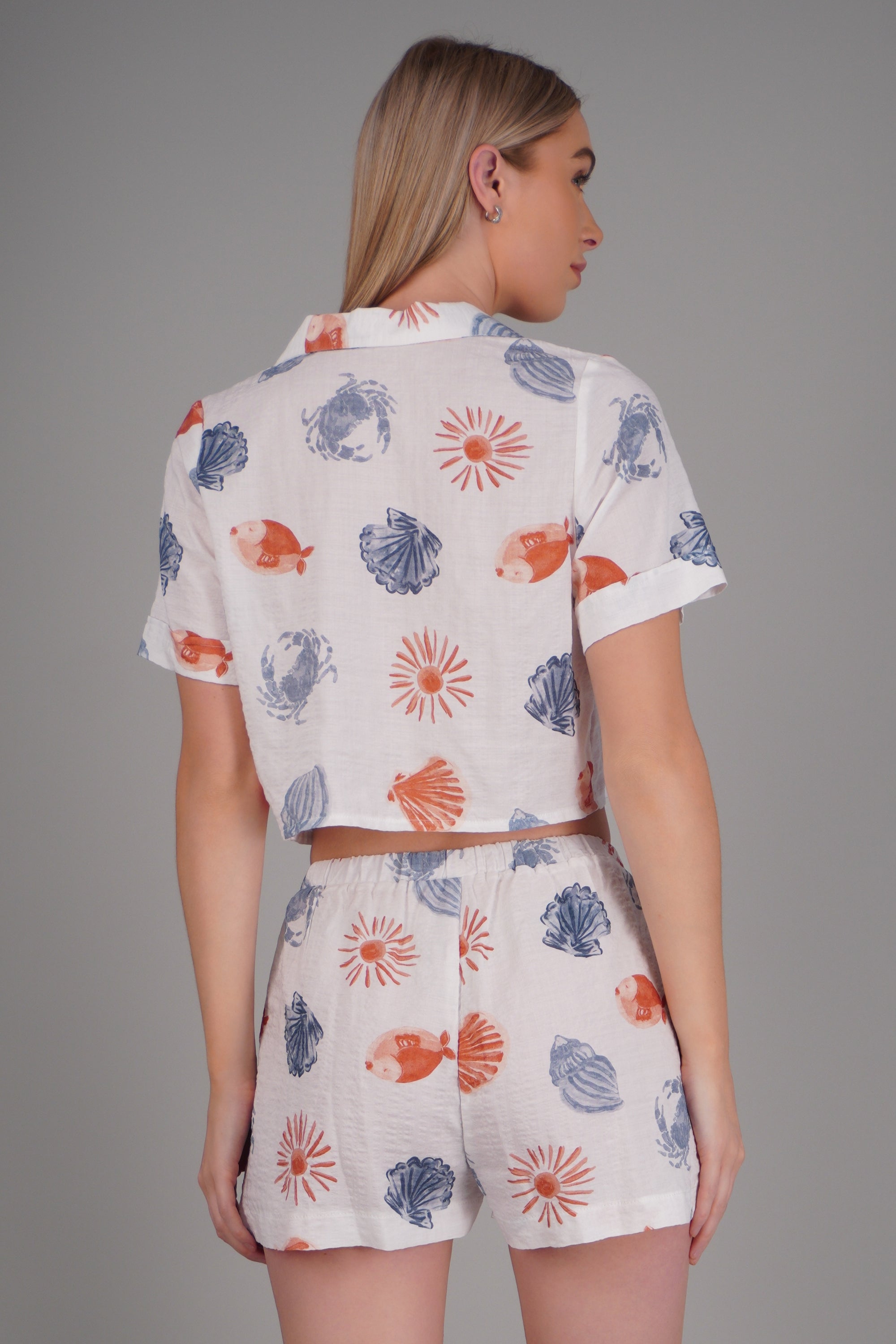 Camisa crop con estampado marino BLANCO COMBO