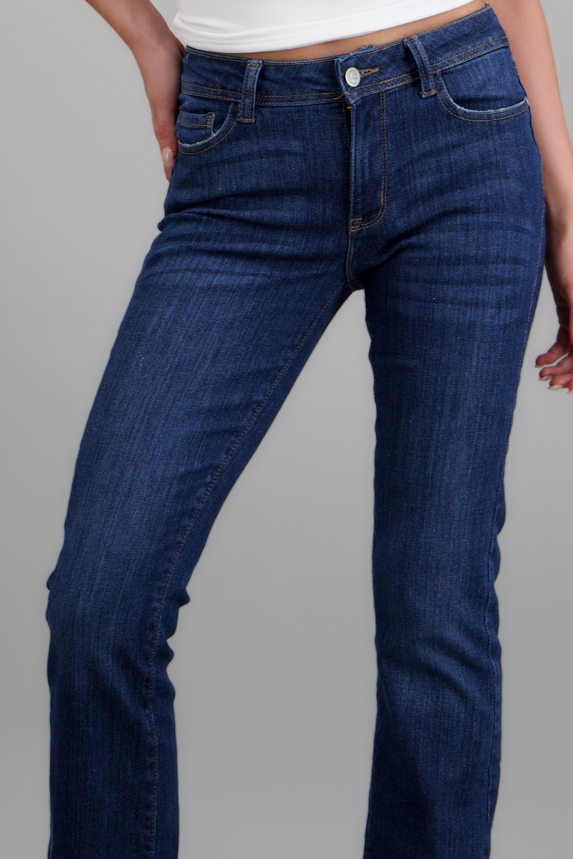 Jeans flare slim basico DARK WASH