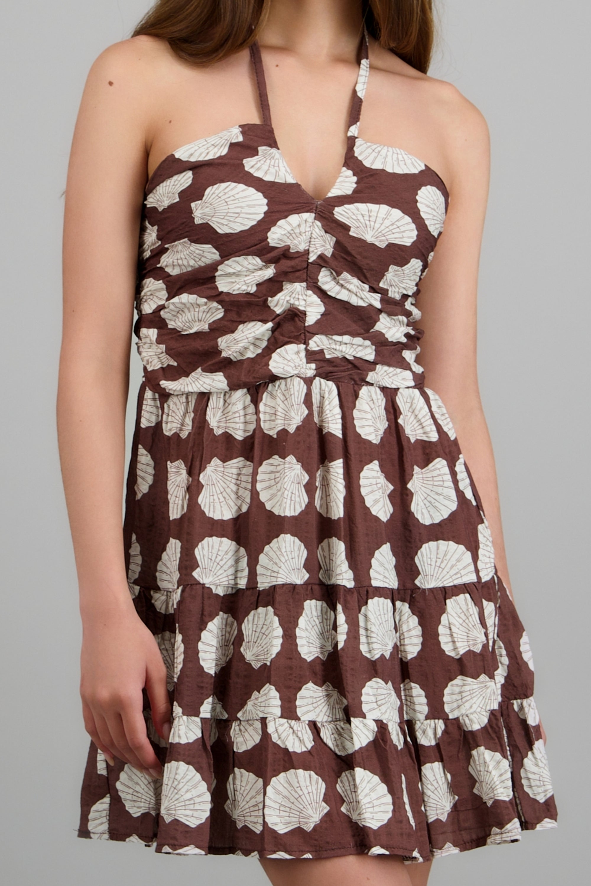 Vestido halter estampado conchas CAFE COMBO