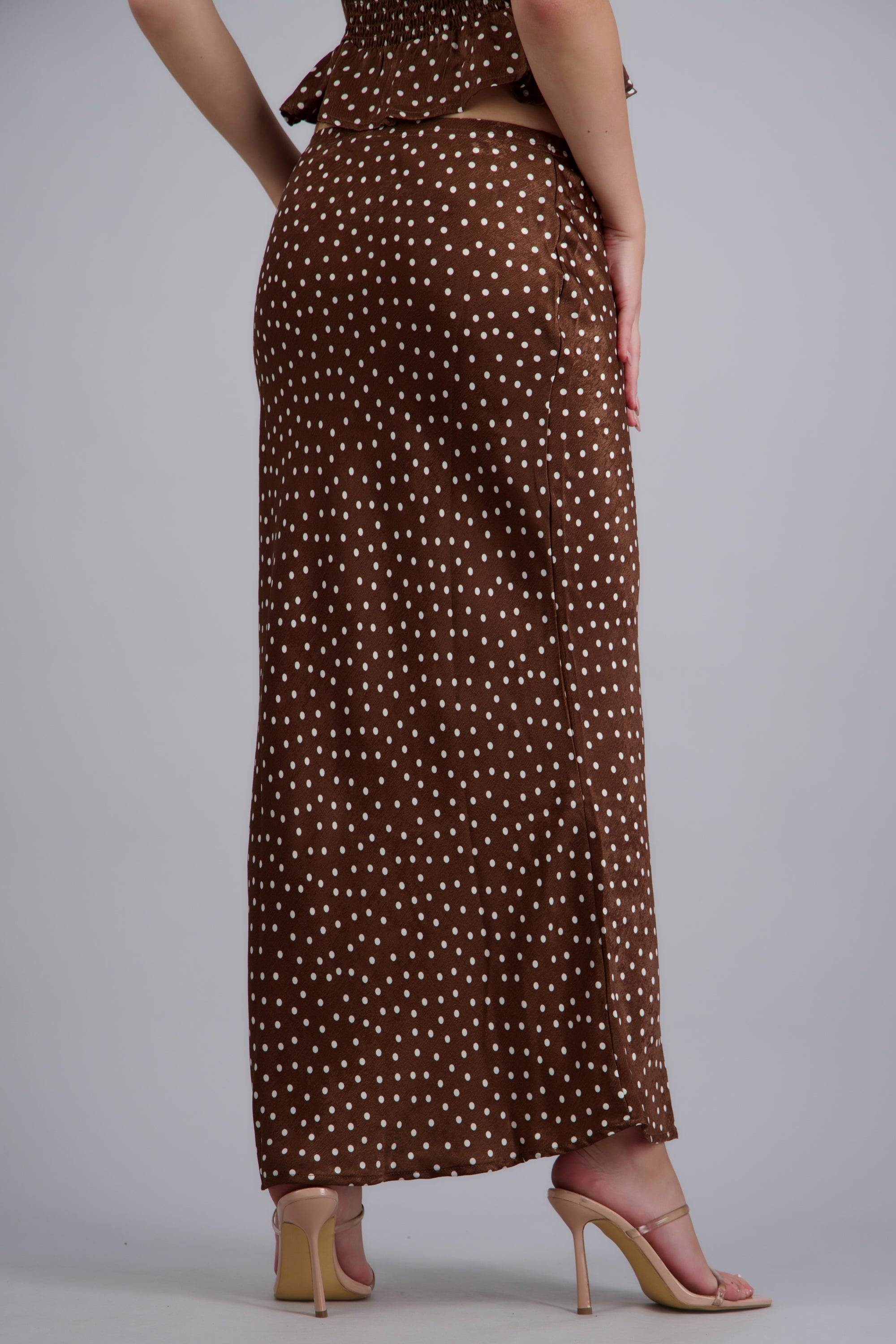 Falda maxi satinada polka dots CAFE COMBO