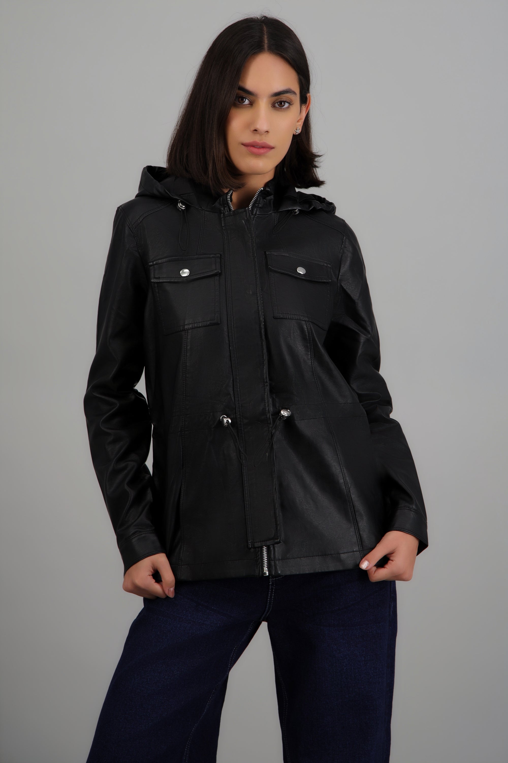 Gabardina pu detalle botones NEGRO