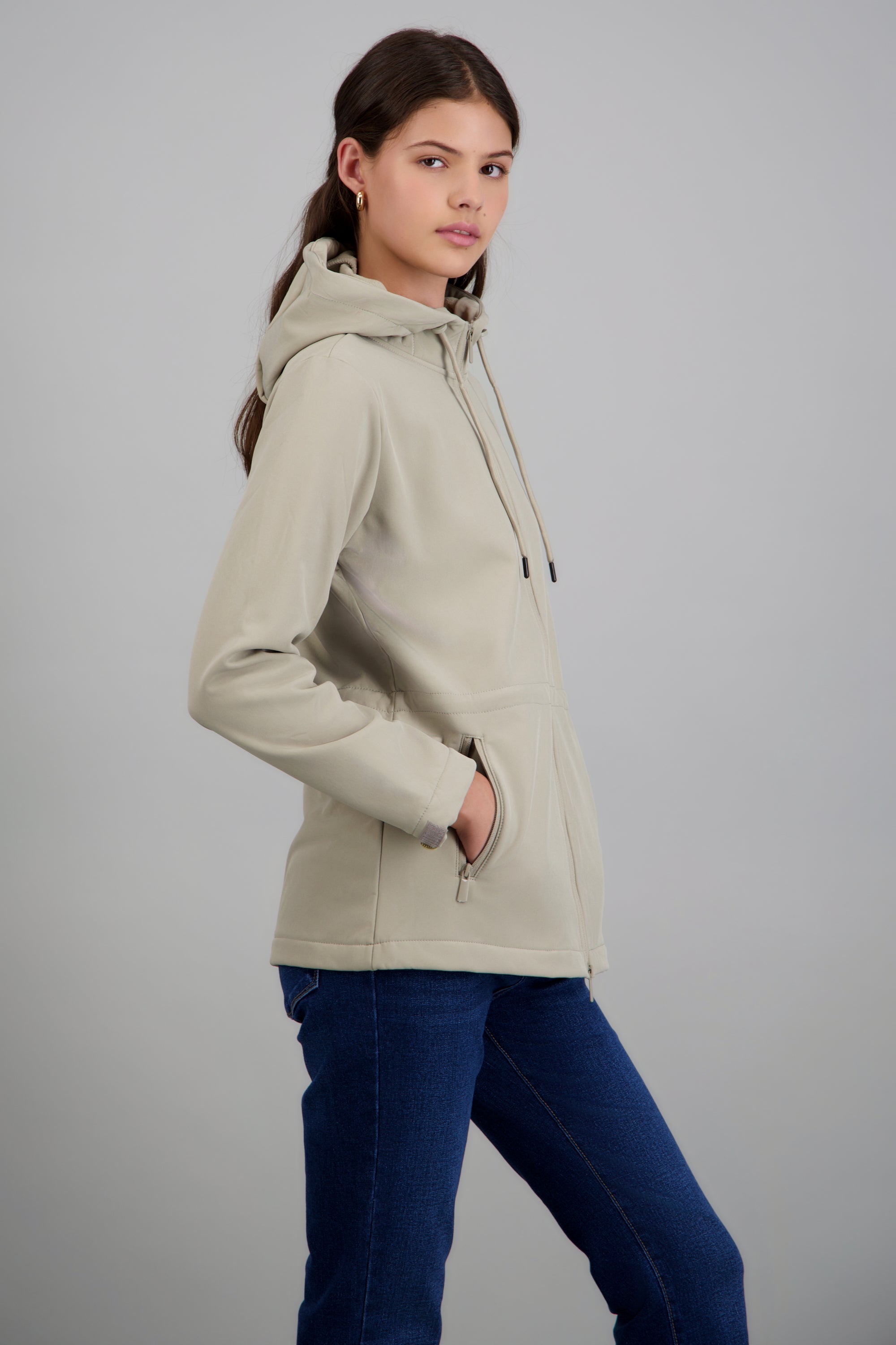 Gabardina basica detalle gorro con jaretas ARENA