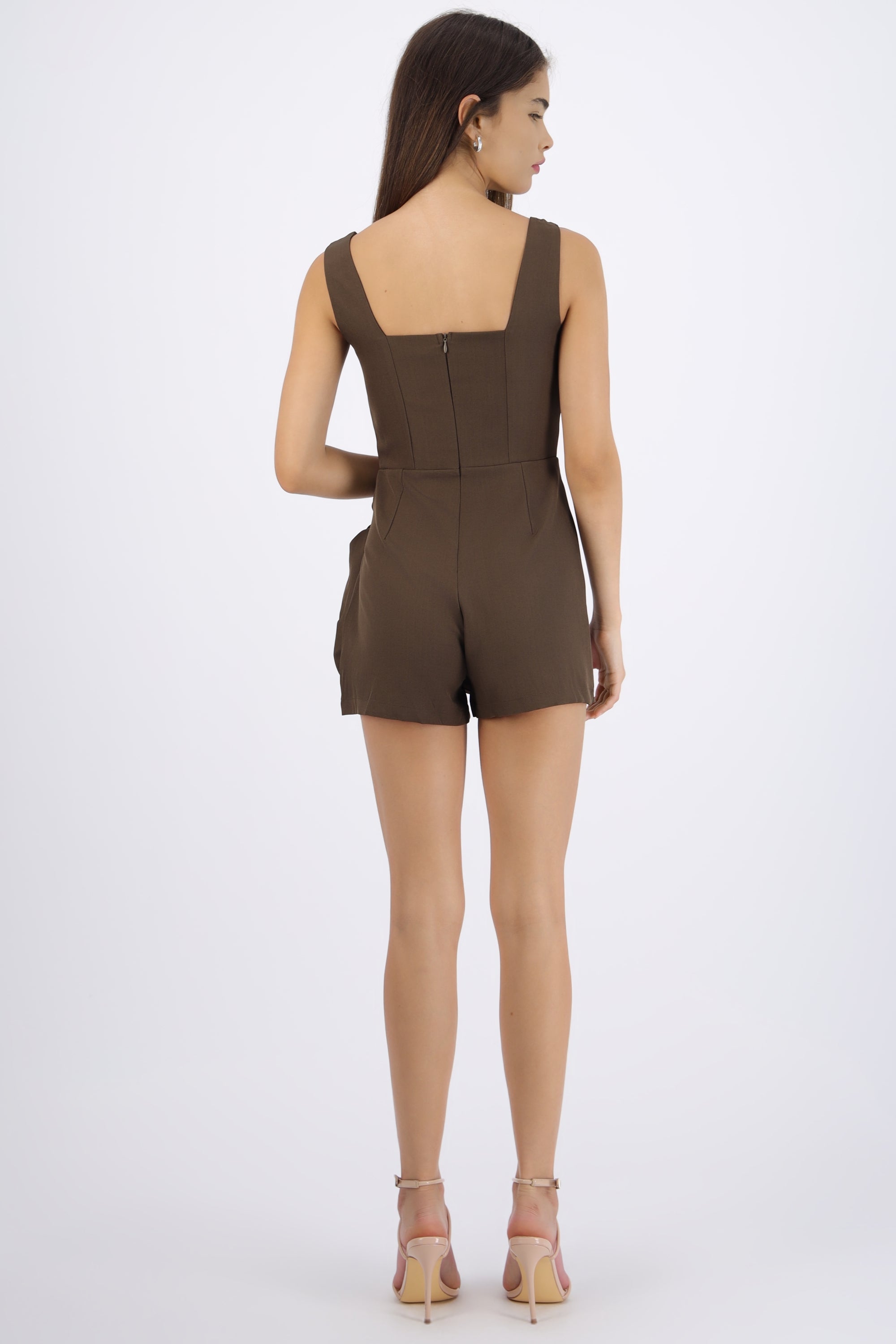 Romper con nudo