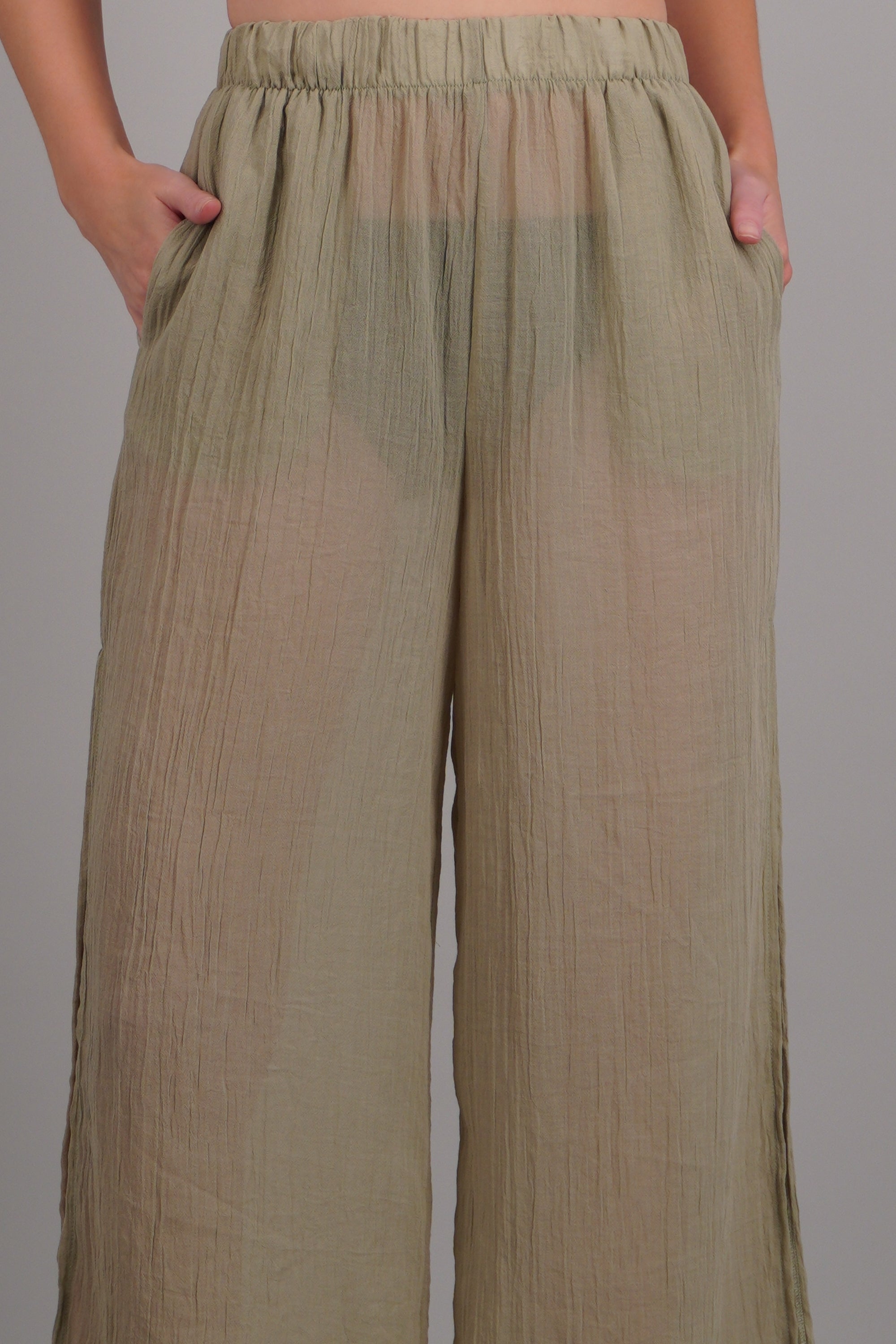Pantalones ligeros con bolsas OLIVO