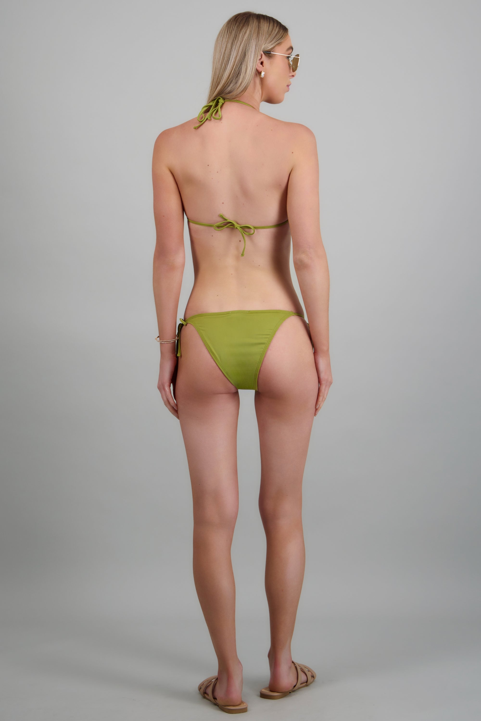 Bikini jaretas detalle concha calzon alto OLIVO