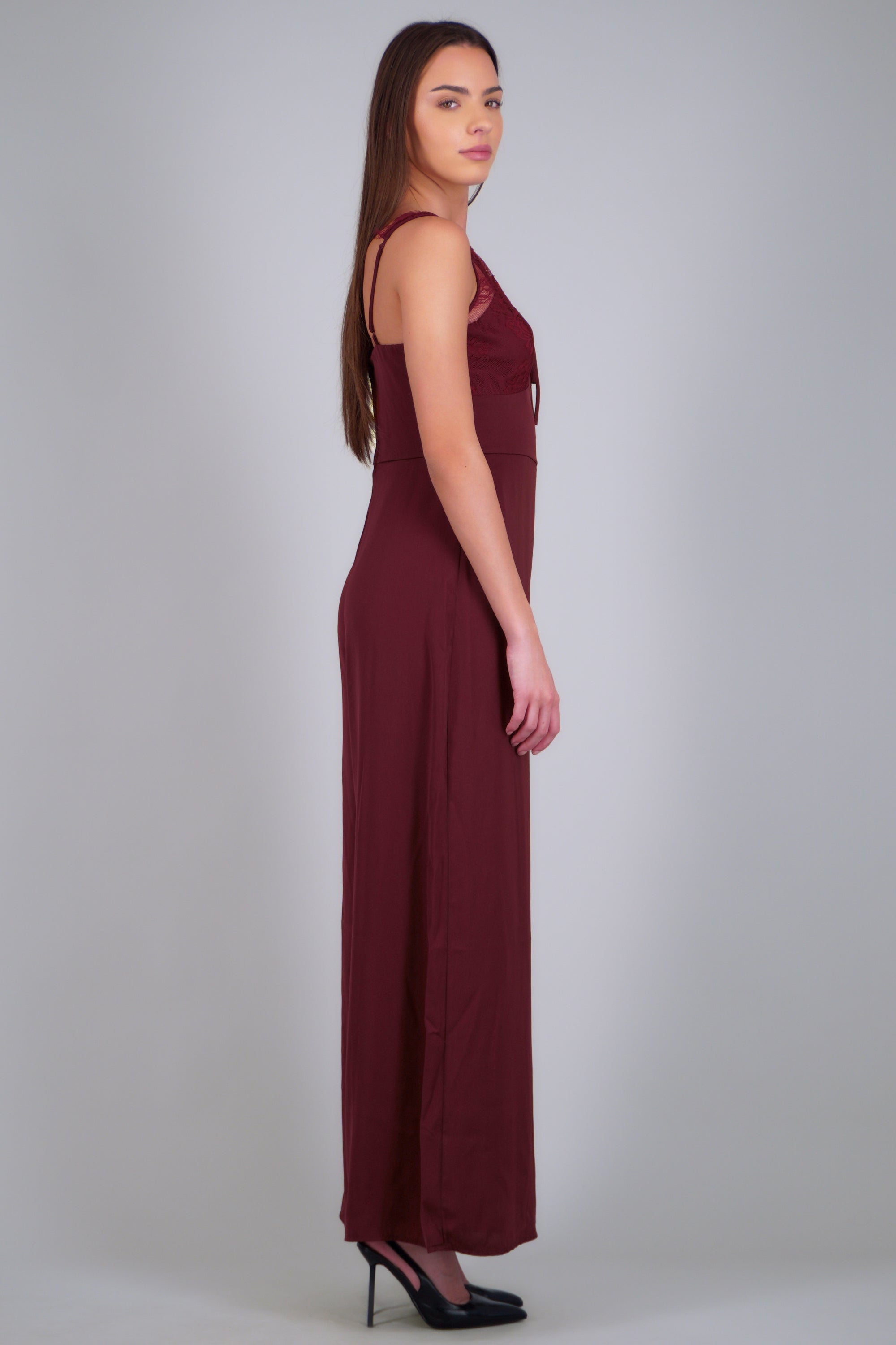 Jumpsuit liso con detalle encaje VINO
