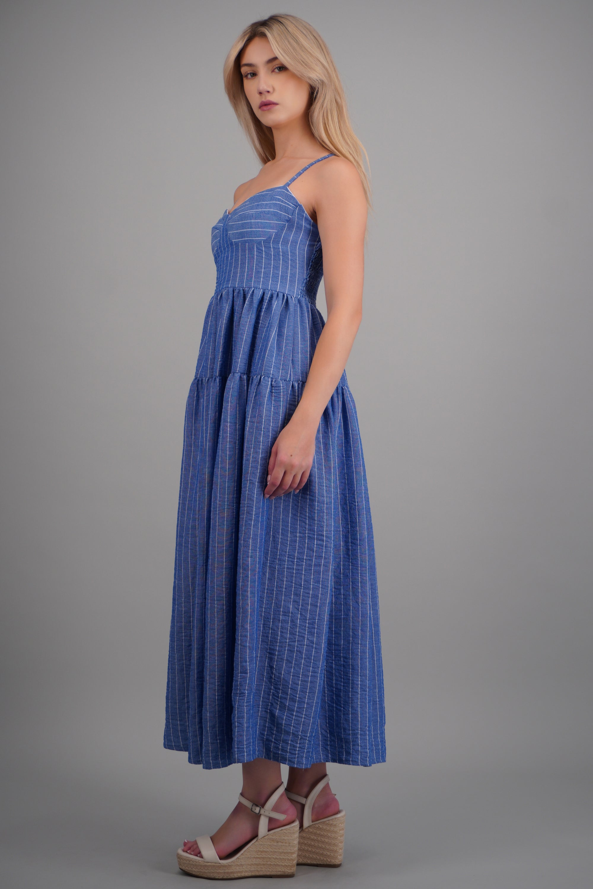 Vestido midi tirantes detalle olanes AZUL COMBO