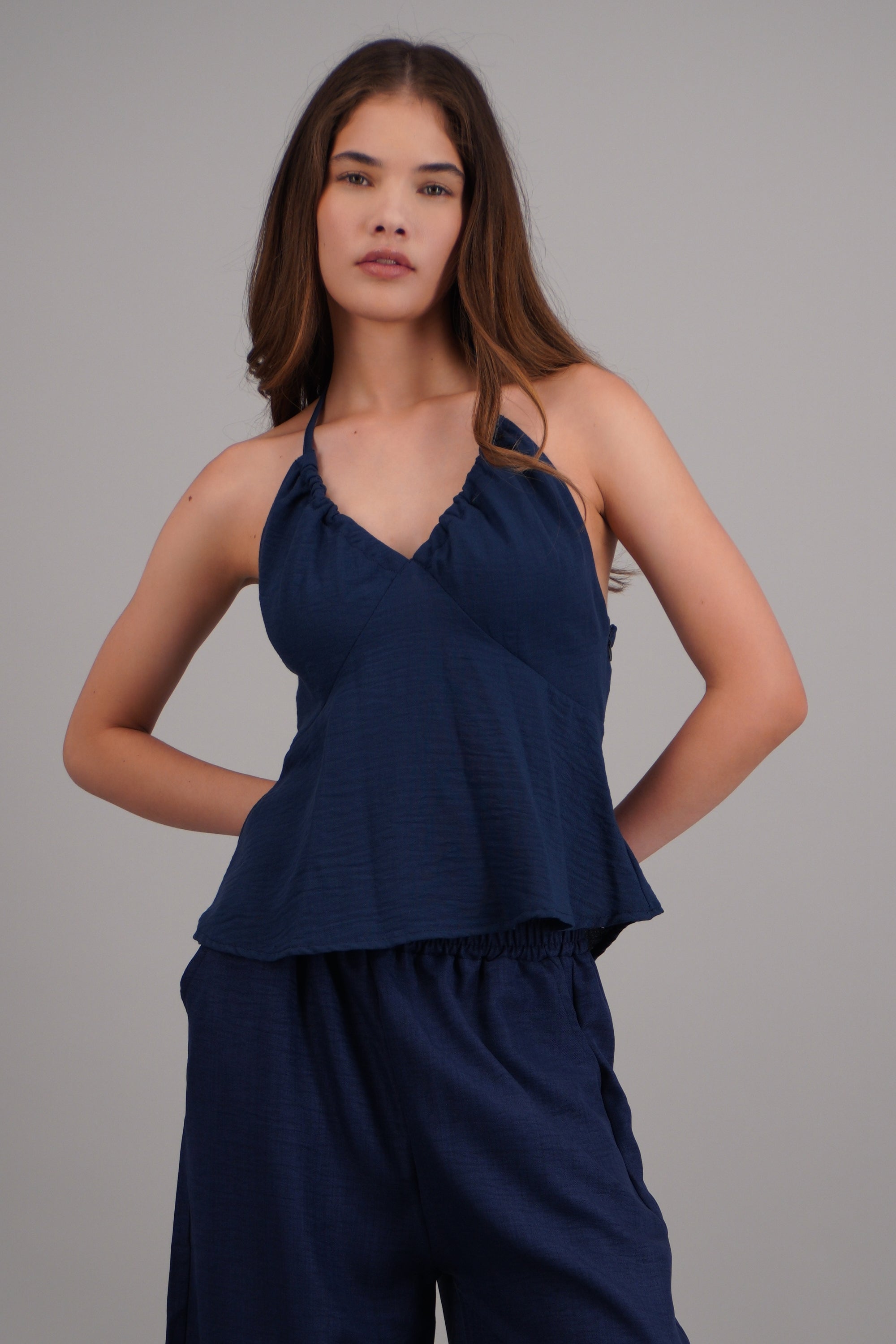 Top crop amplio halter MARINO