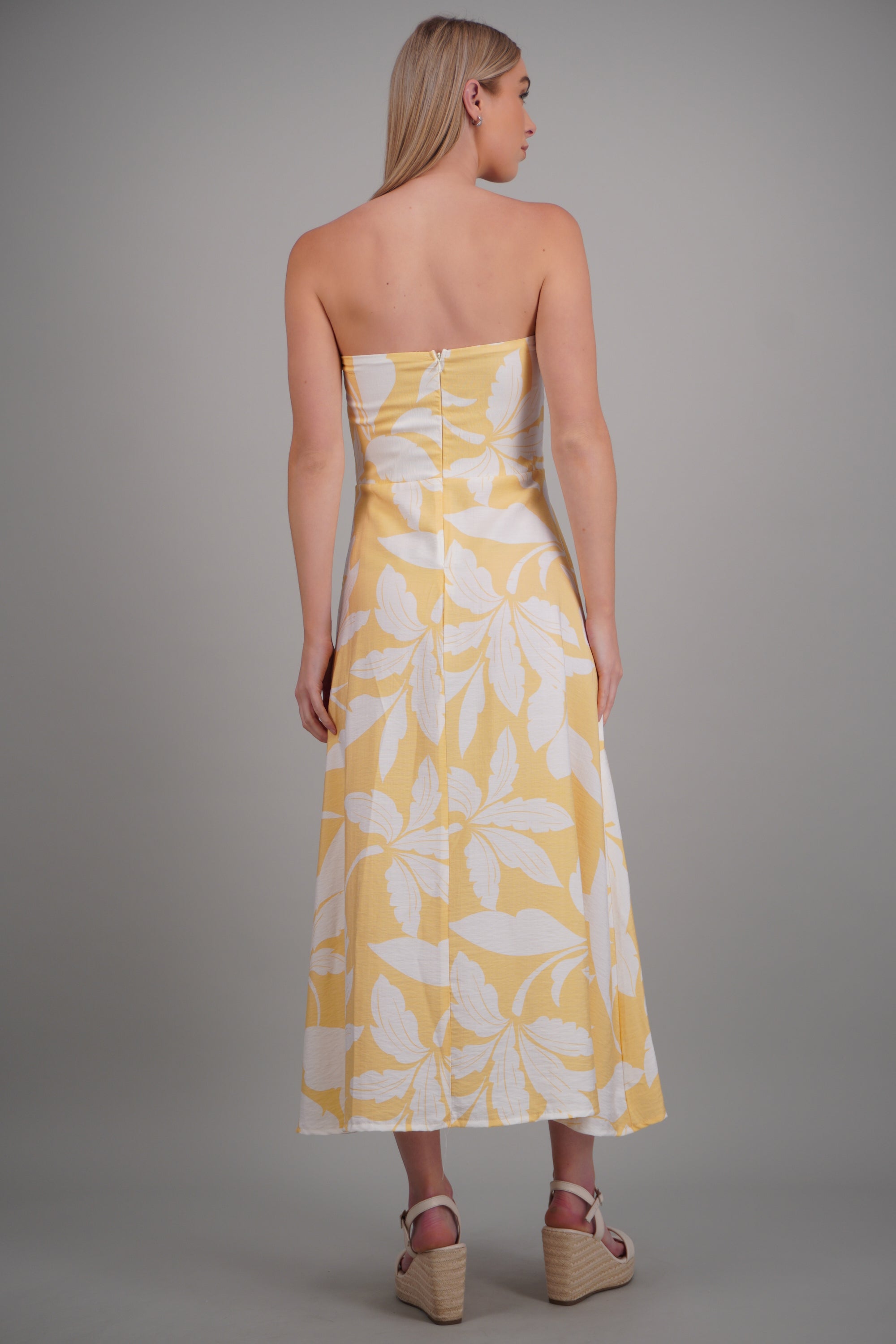 Vestido strapless estampado tropical AMARILLO COMBO