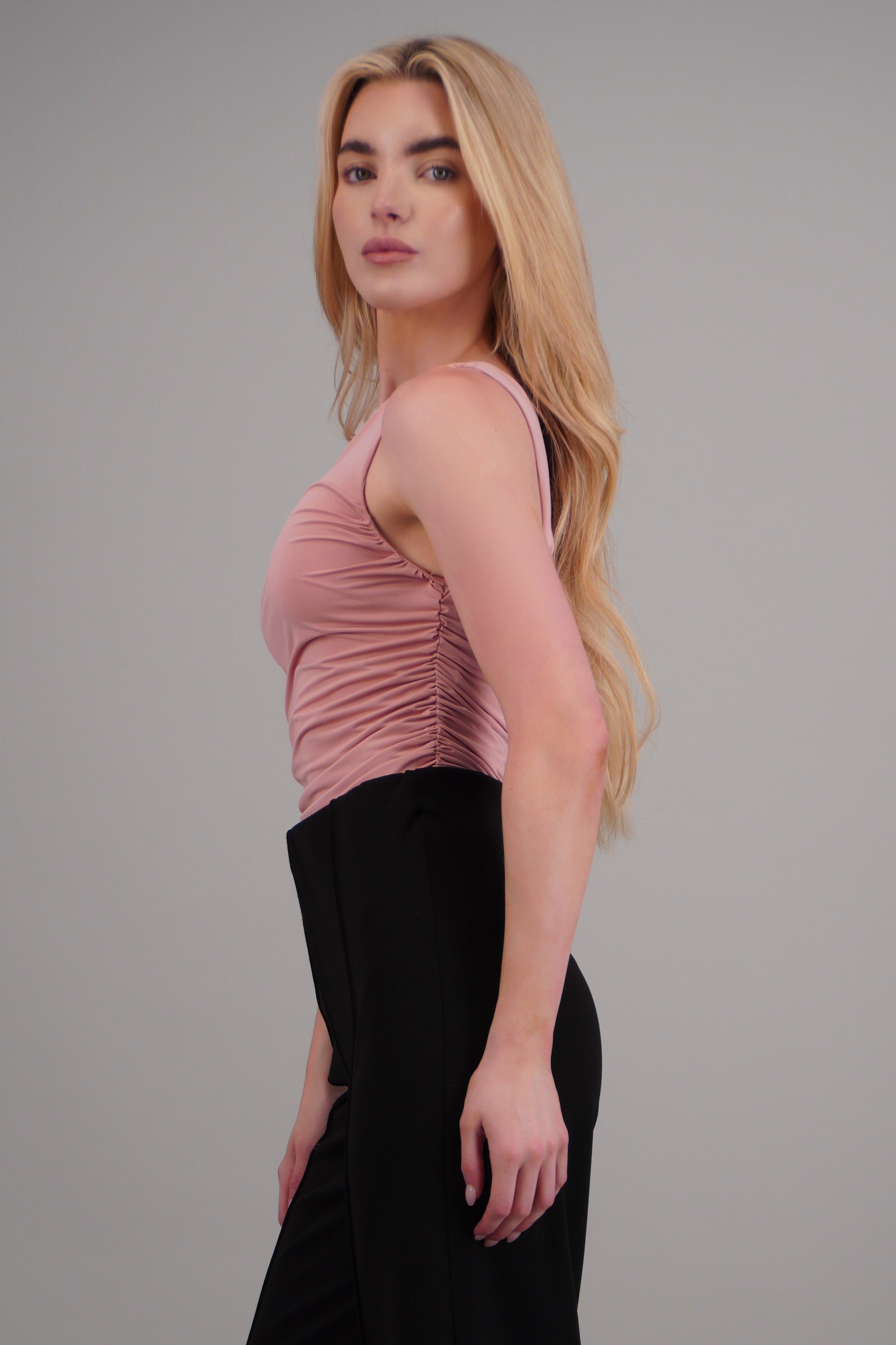 Top asimetrico drapeado ROSA PASTEL