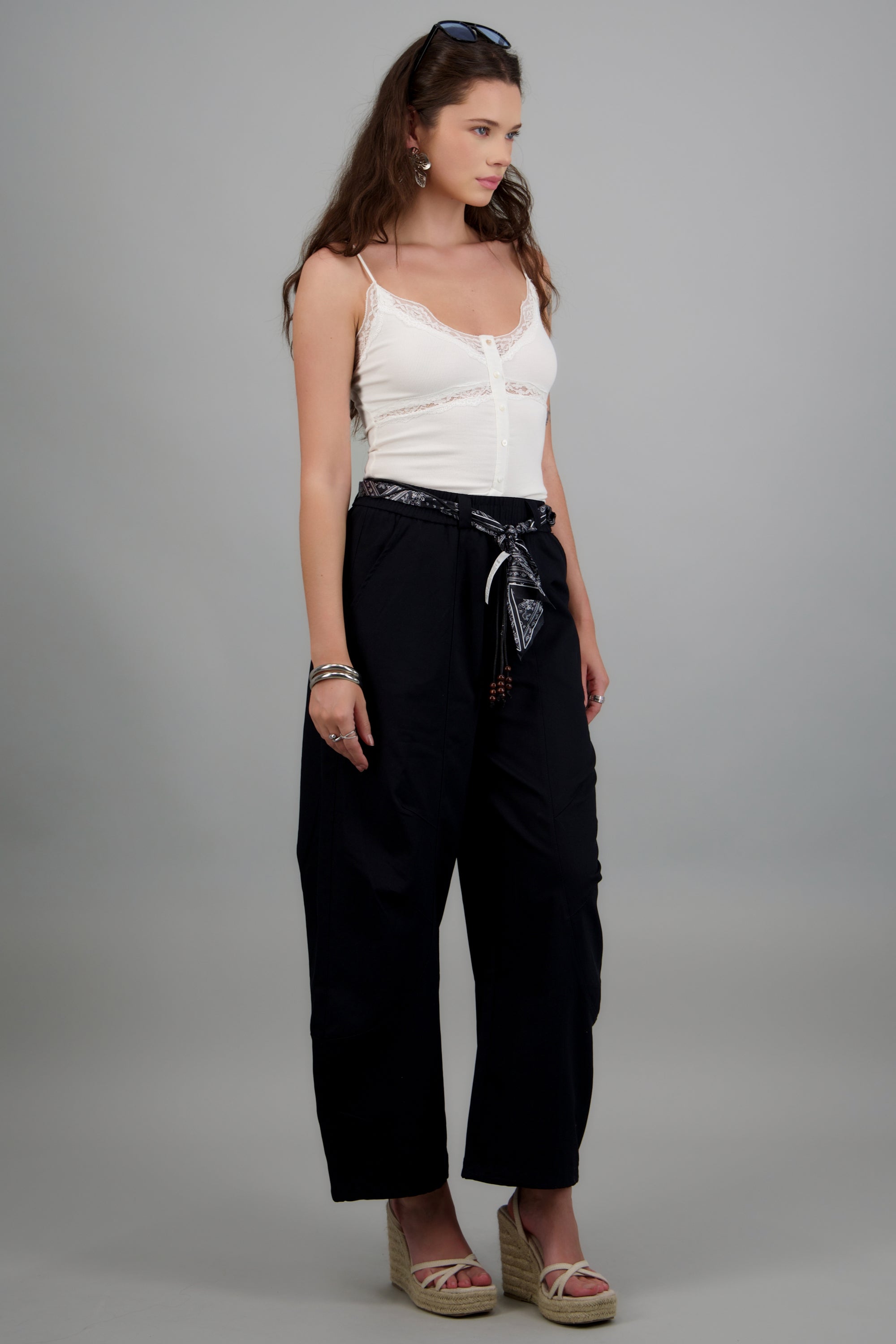 Pantalones amplios con cinturon MARINO