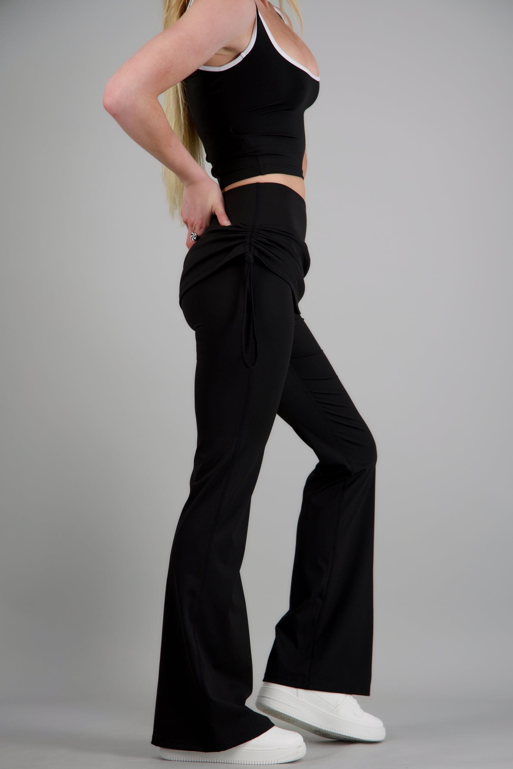 Leggings flare con falda NEGRO