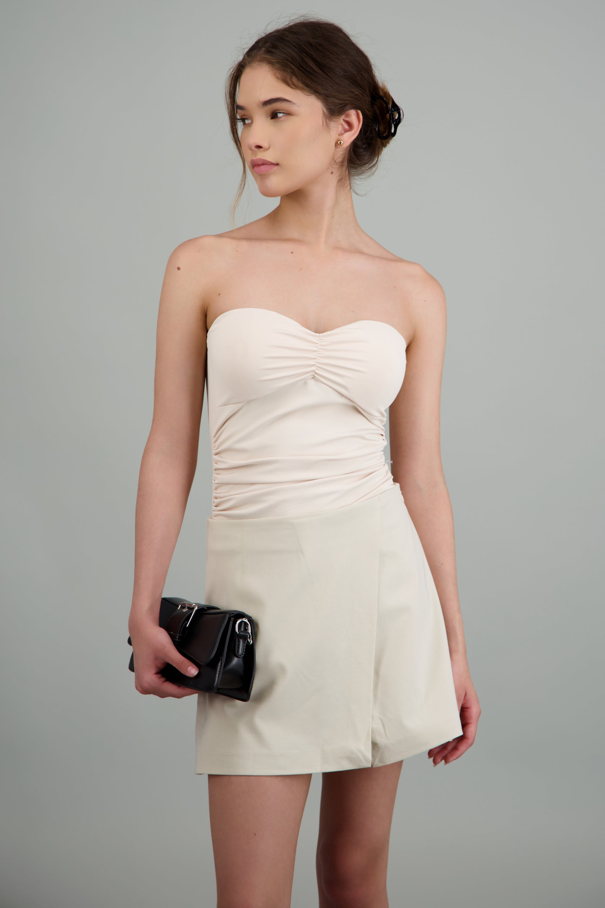 Bodysuit con copas y ajuste en cintura BEIGE