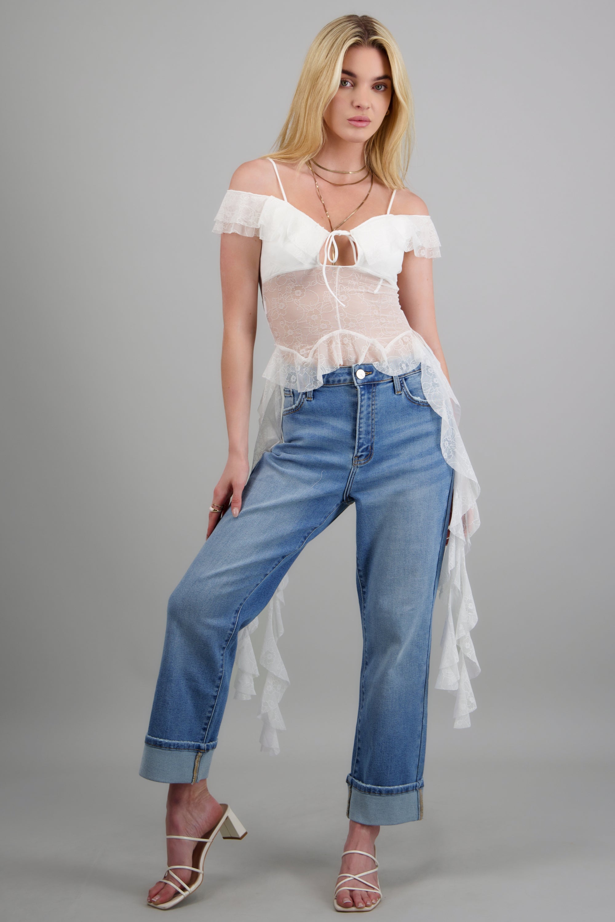 Top tirantes detalle olanes colgantes BLANCO