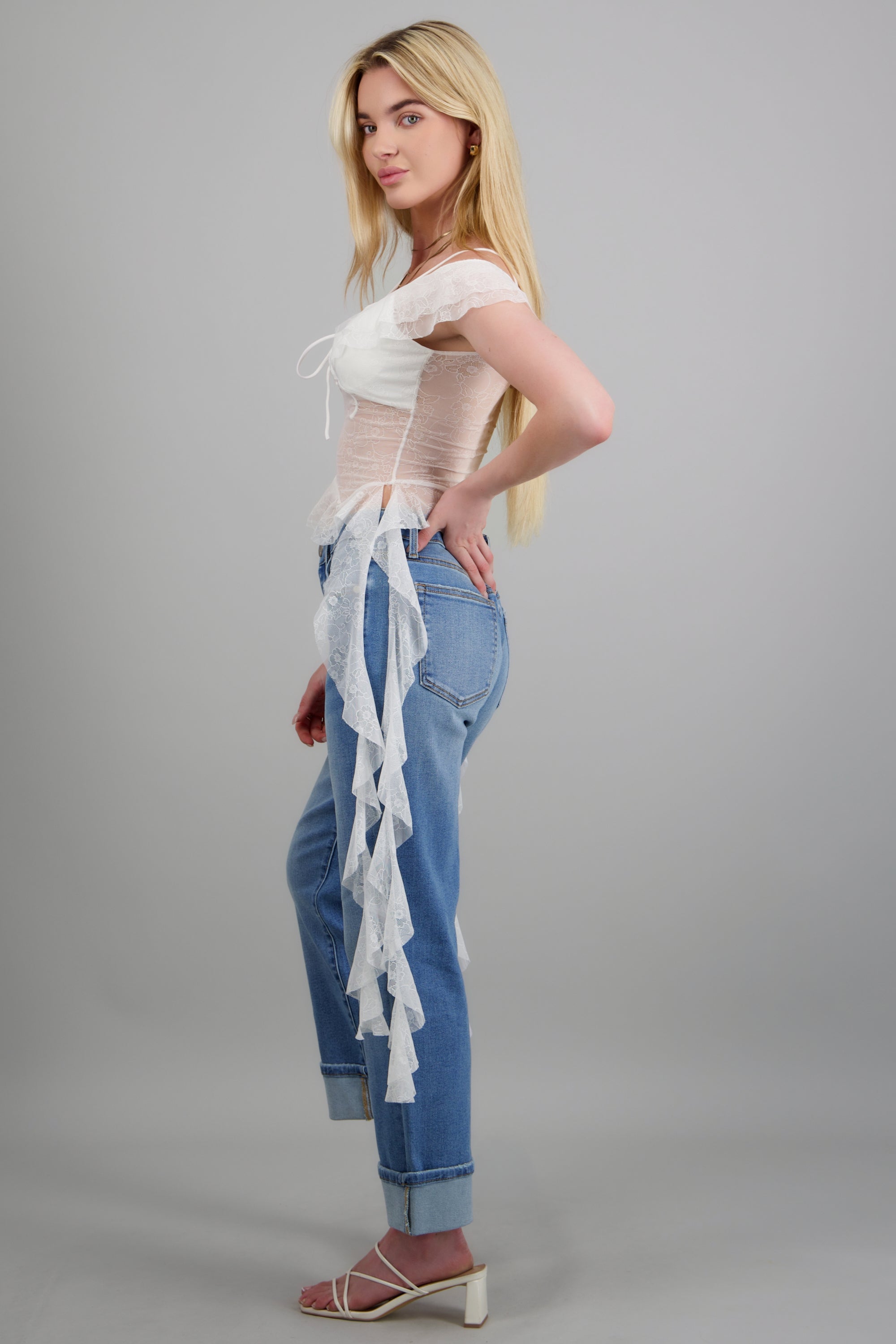 Top tirantes detalle olanes colgantes BLANCO