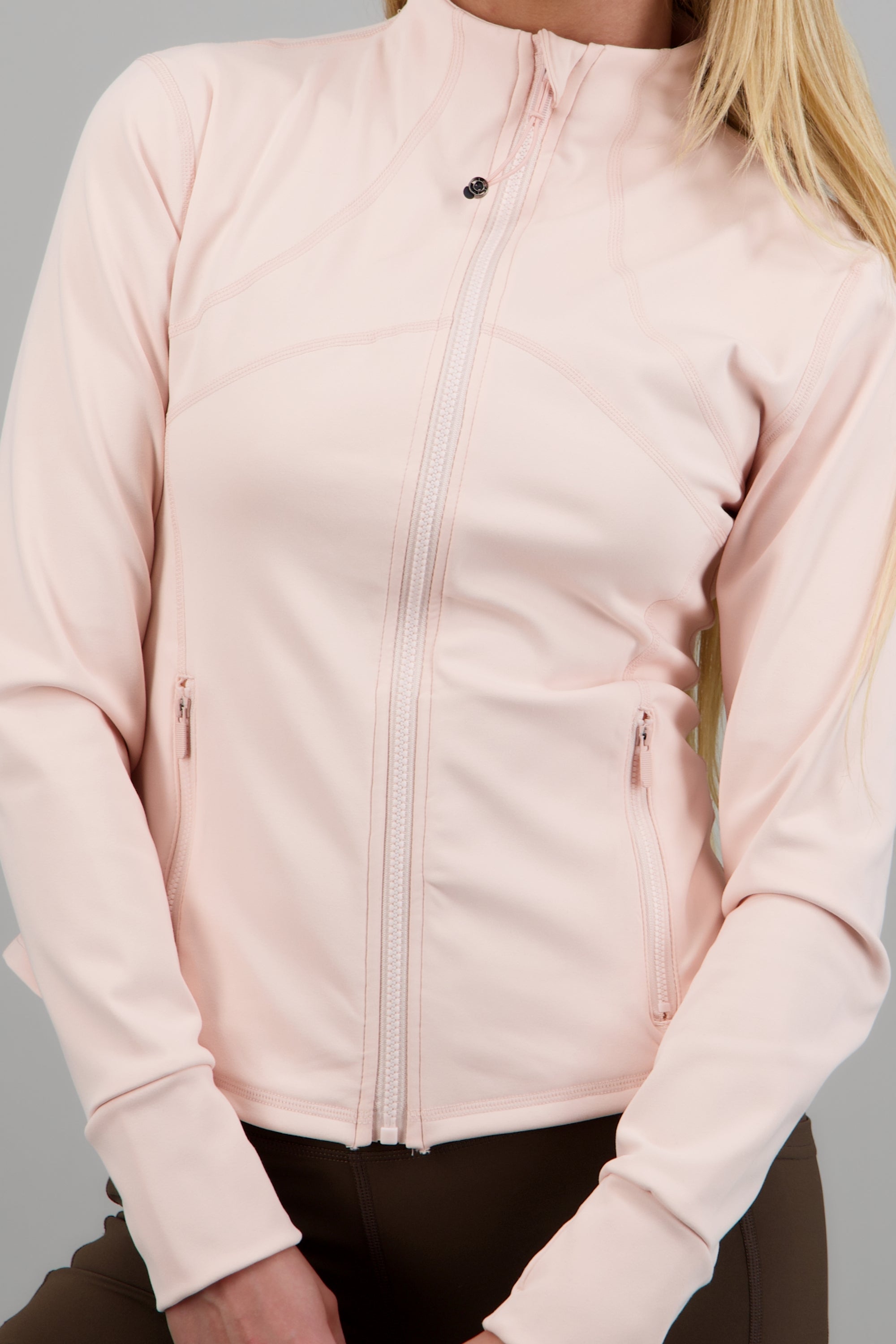 Chamarra fit definido con forro polar ligero ROSA PASTEL