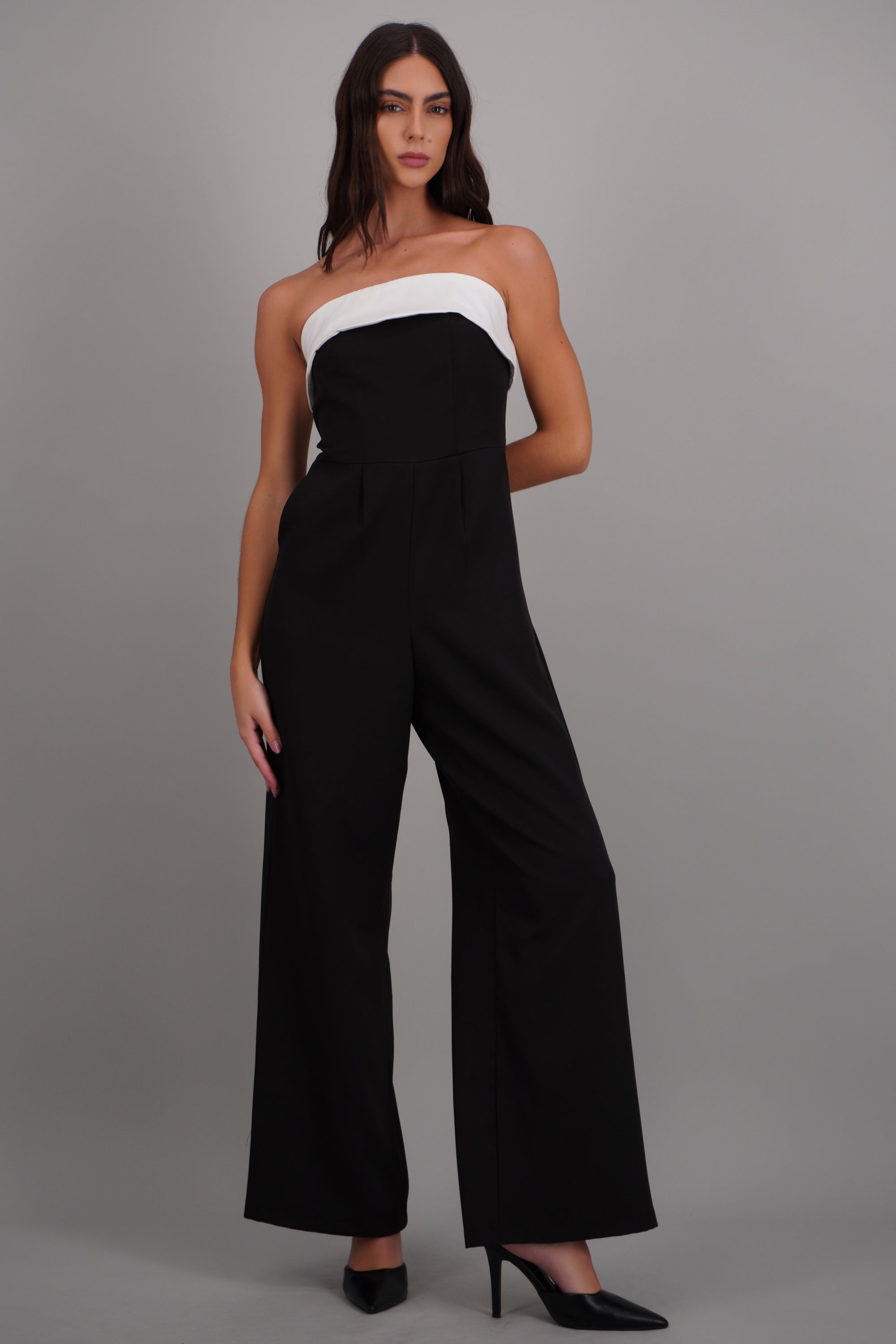 Jumpsuit strapless detalle contraste NEGRO