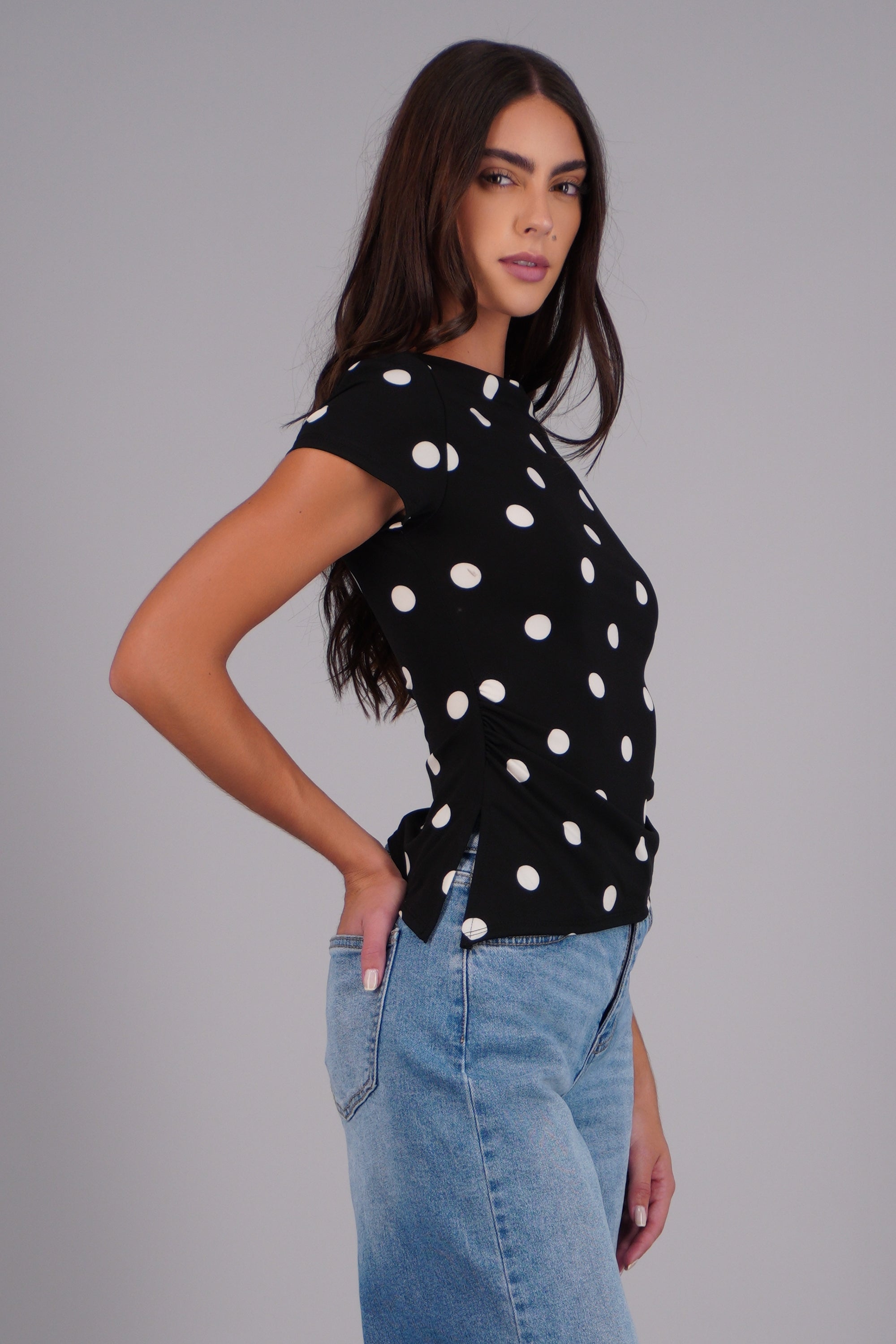 Top manga corta polkas NEGRO COMBO