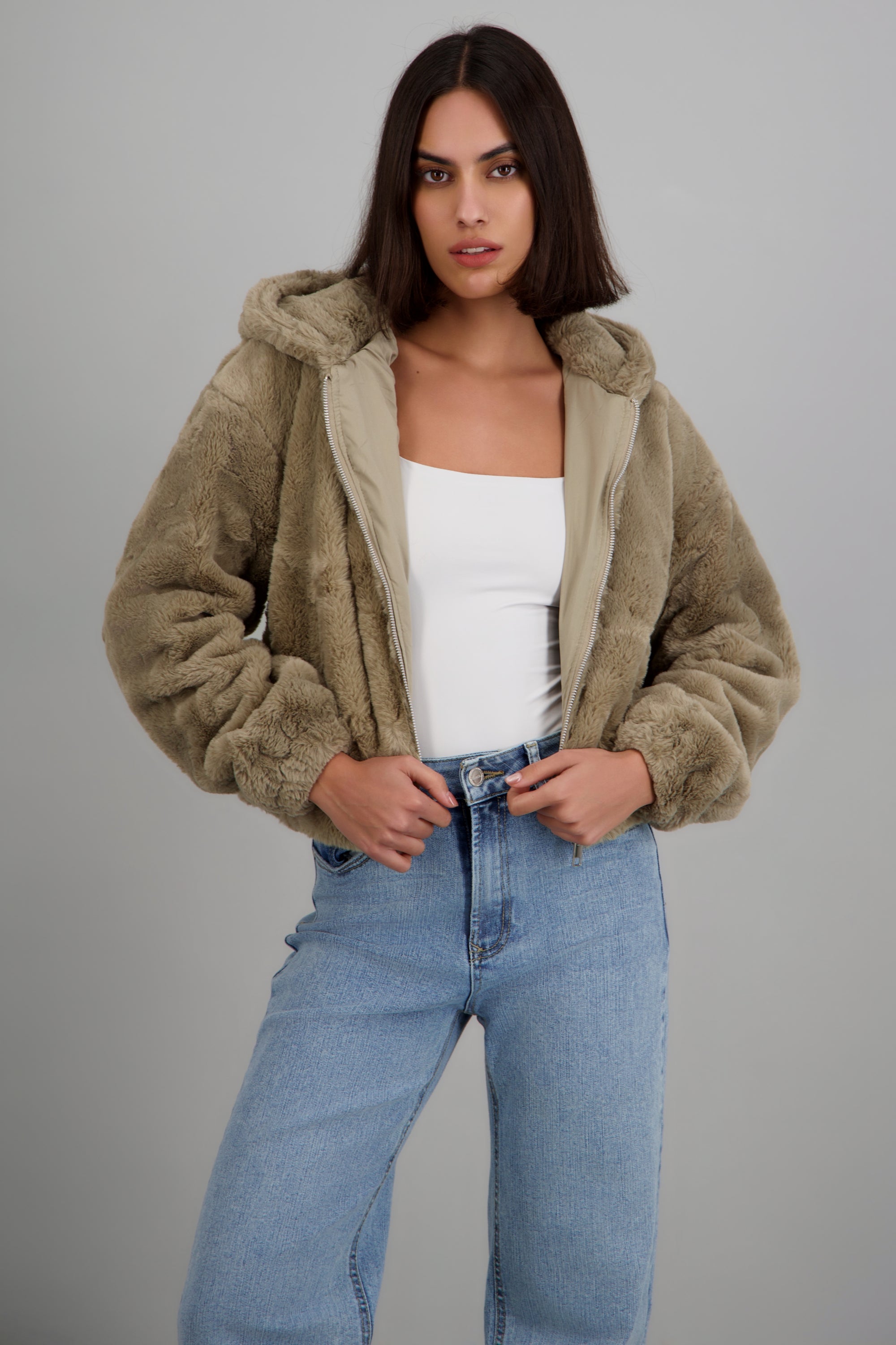 Chamarra puffer textura peluche TAUPE