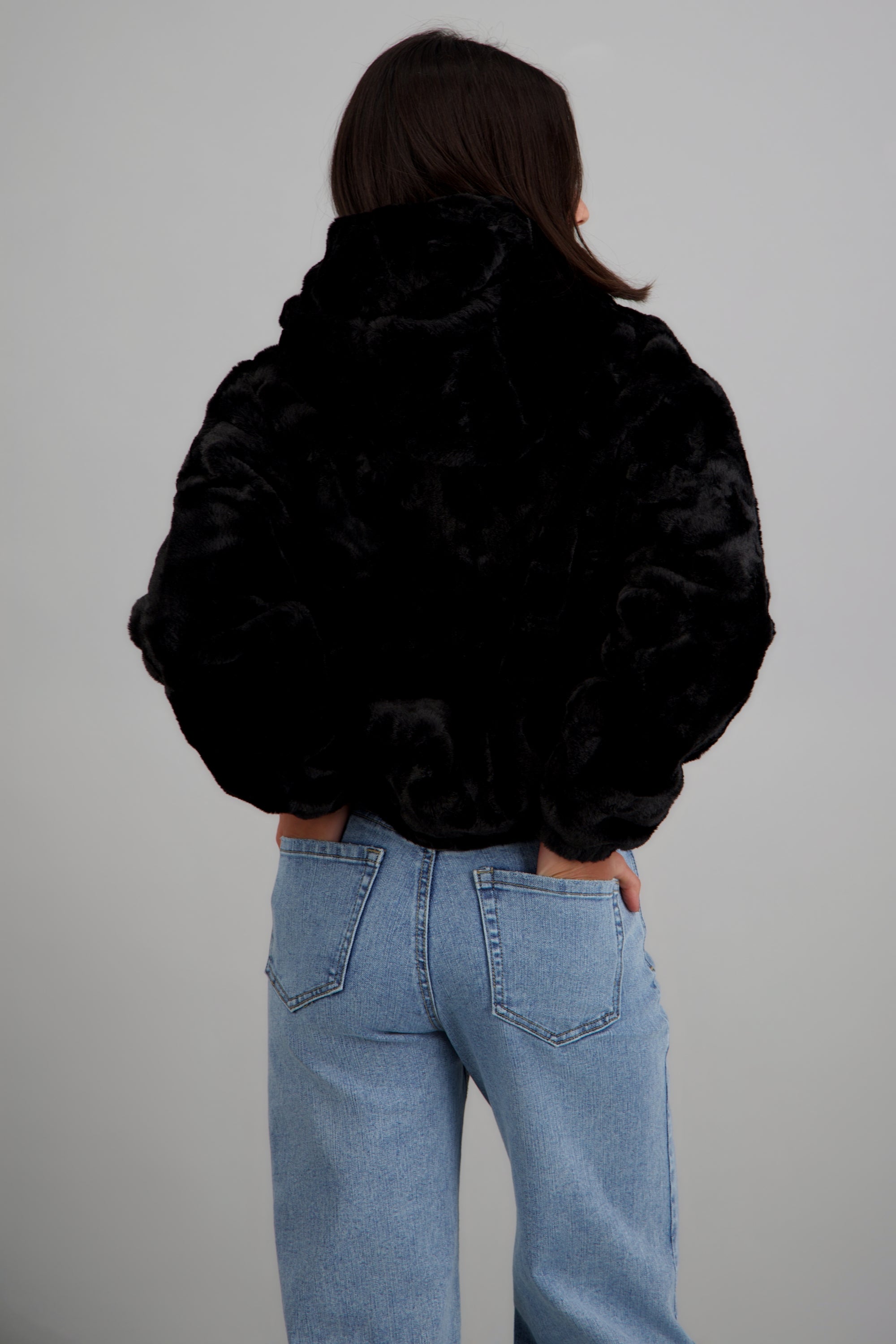 Chamarra puffer textura peluche NEGRO