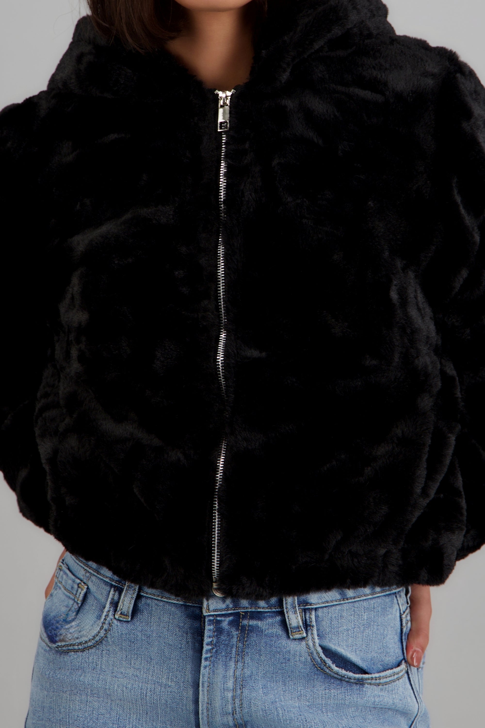 Chamarra puffer textura peluche NEGRO