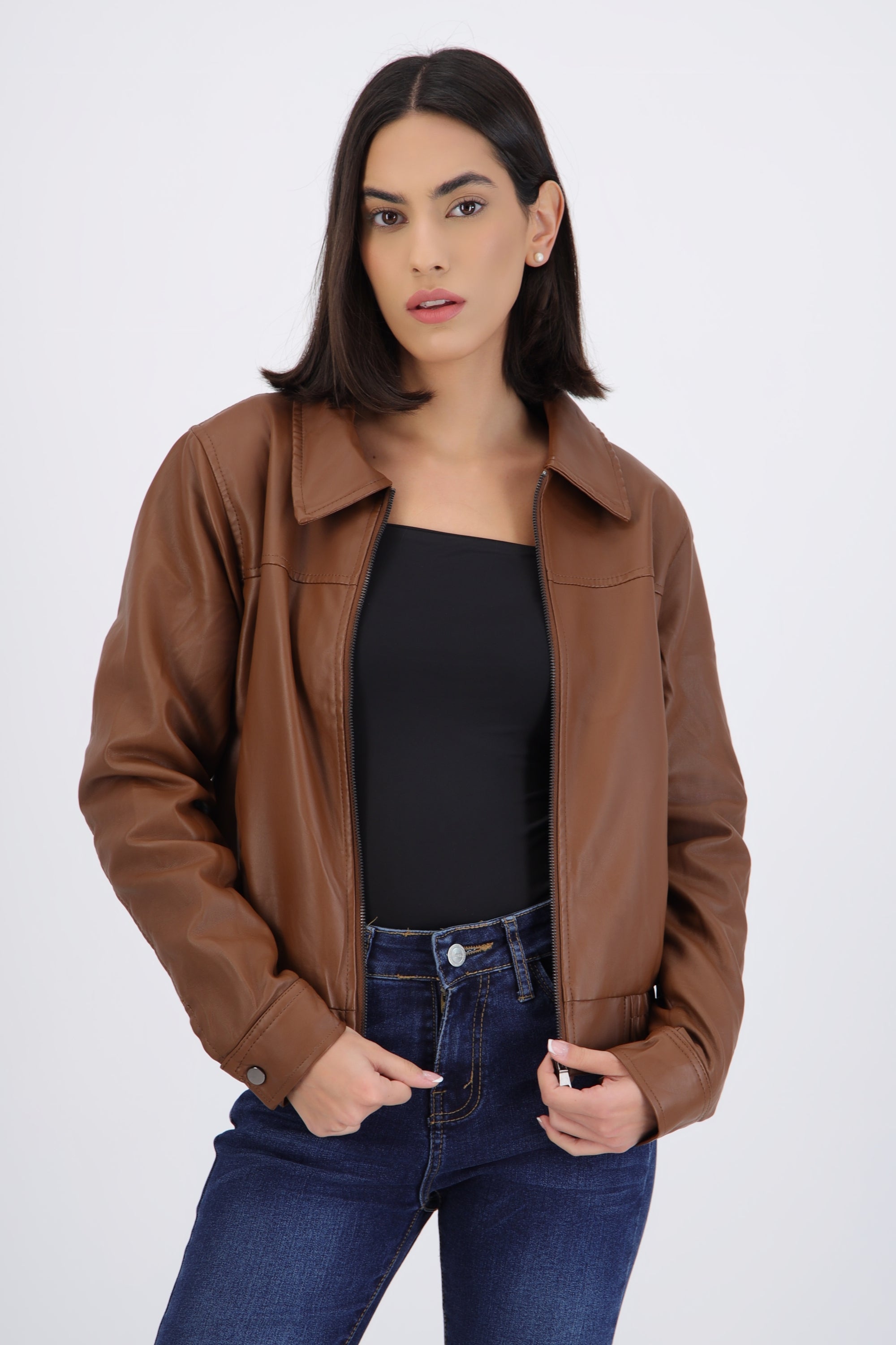 Chamarra bomber pu ligera