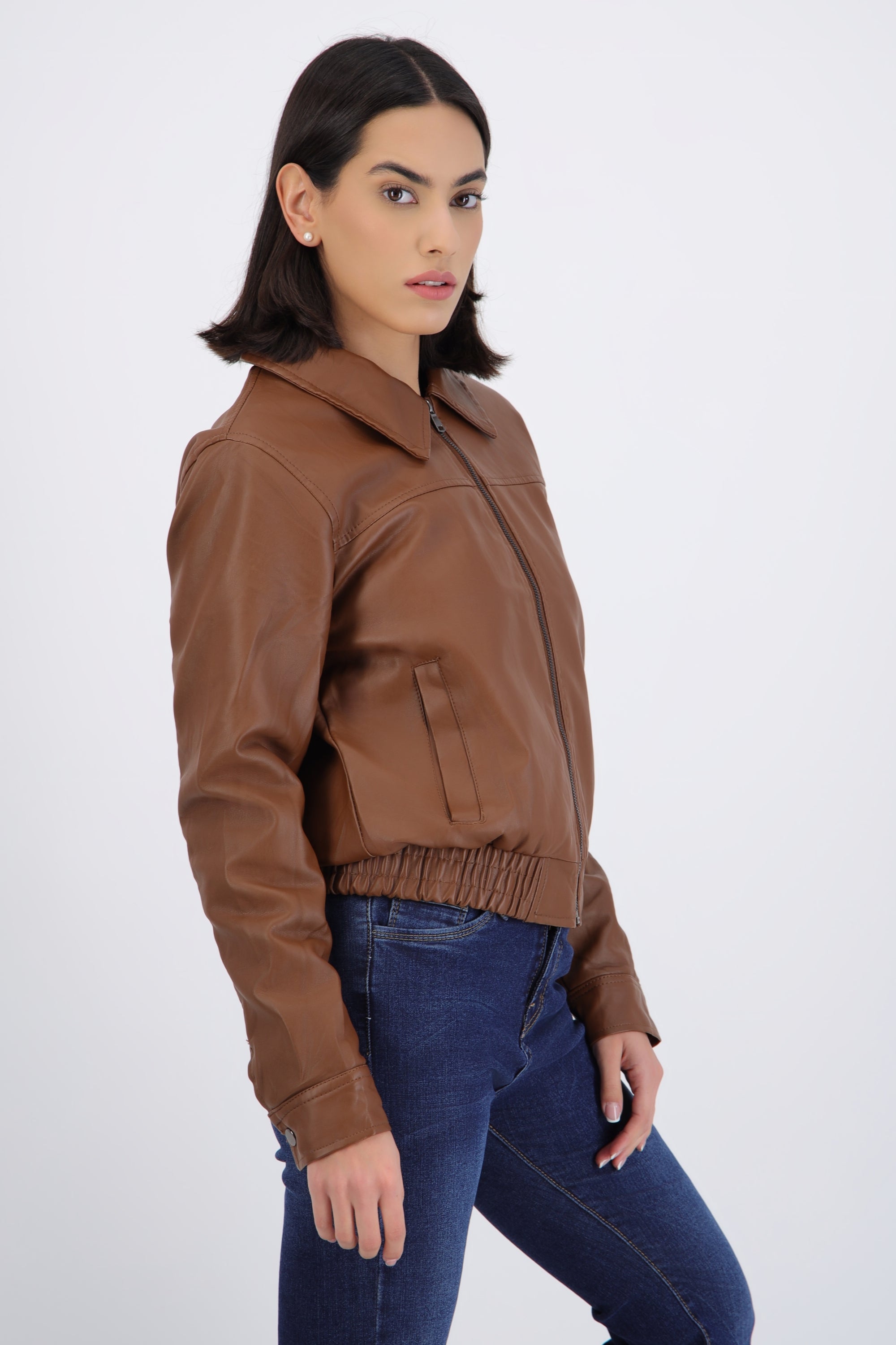 Chamarra bomber pu ligera