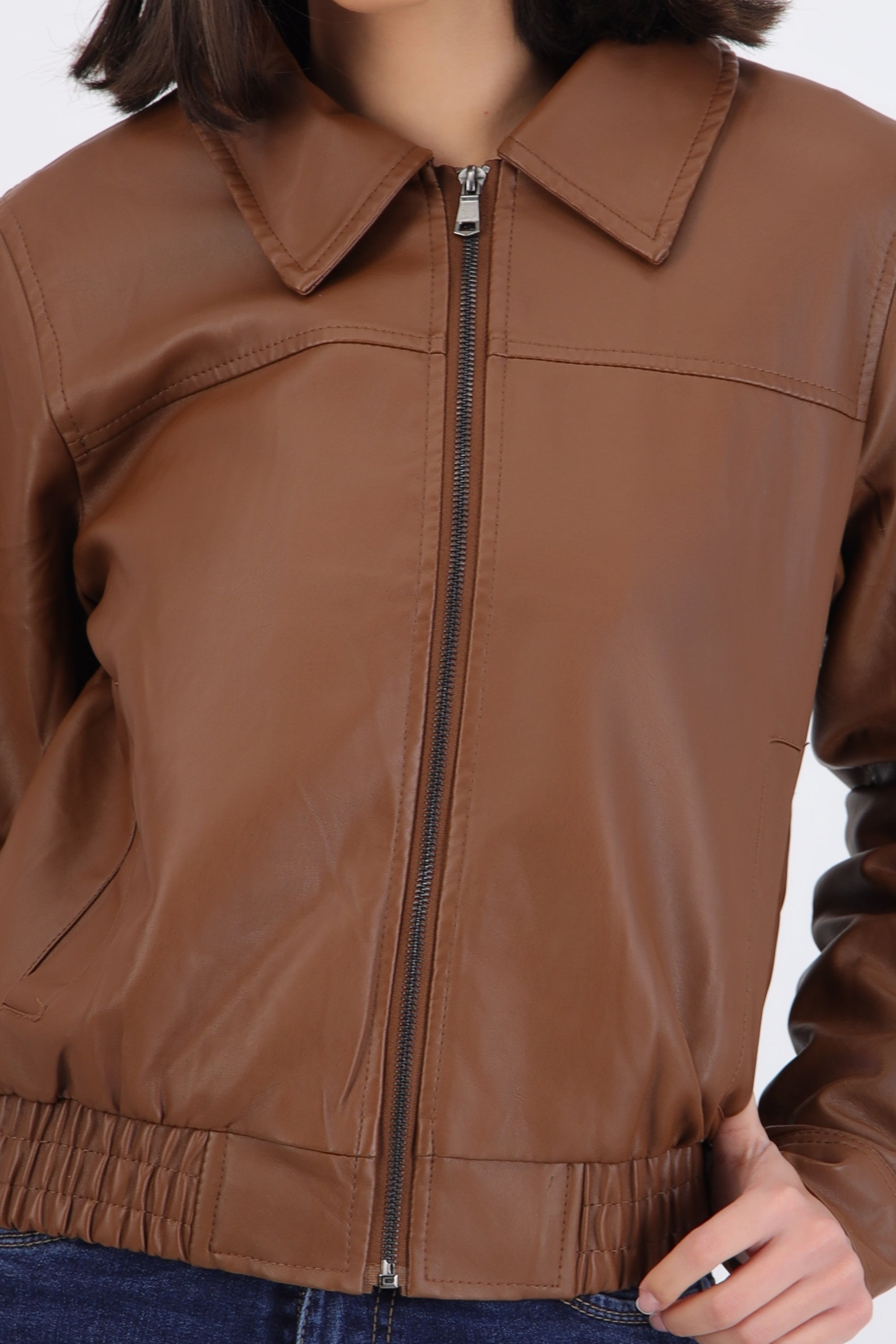 Chamarra bomber pu ligera