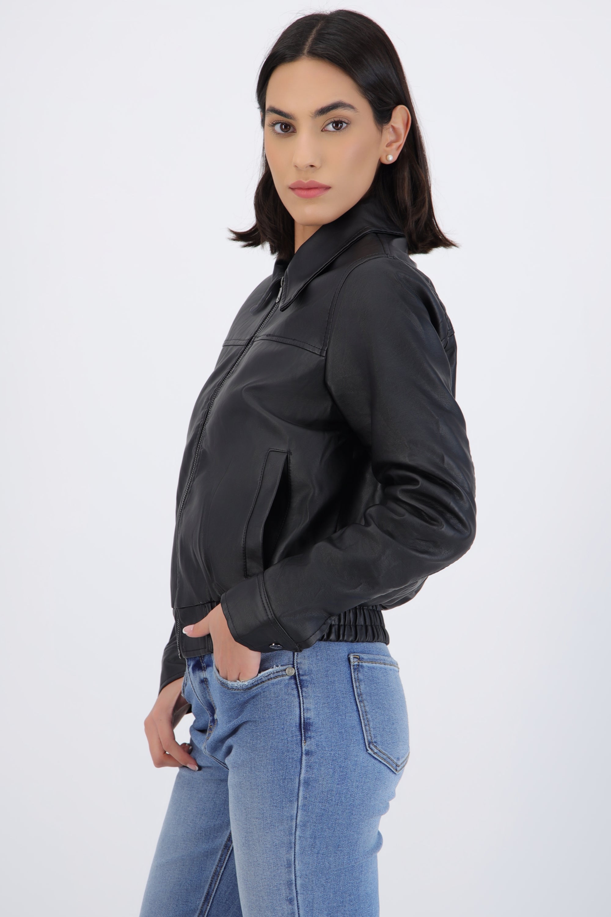 Chamarra bomber pu ligera