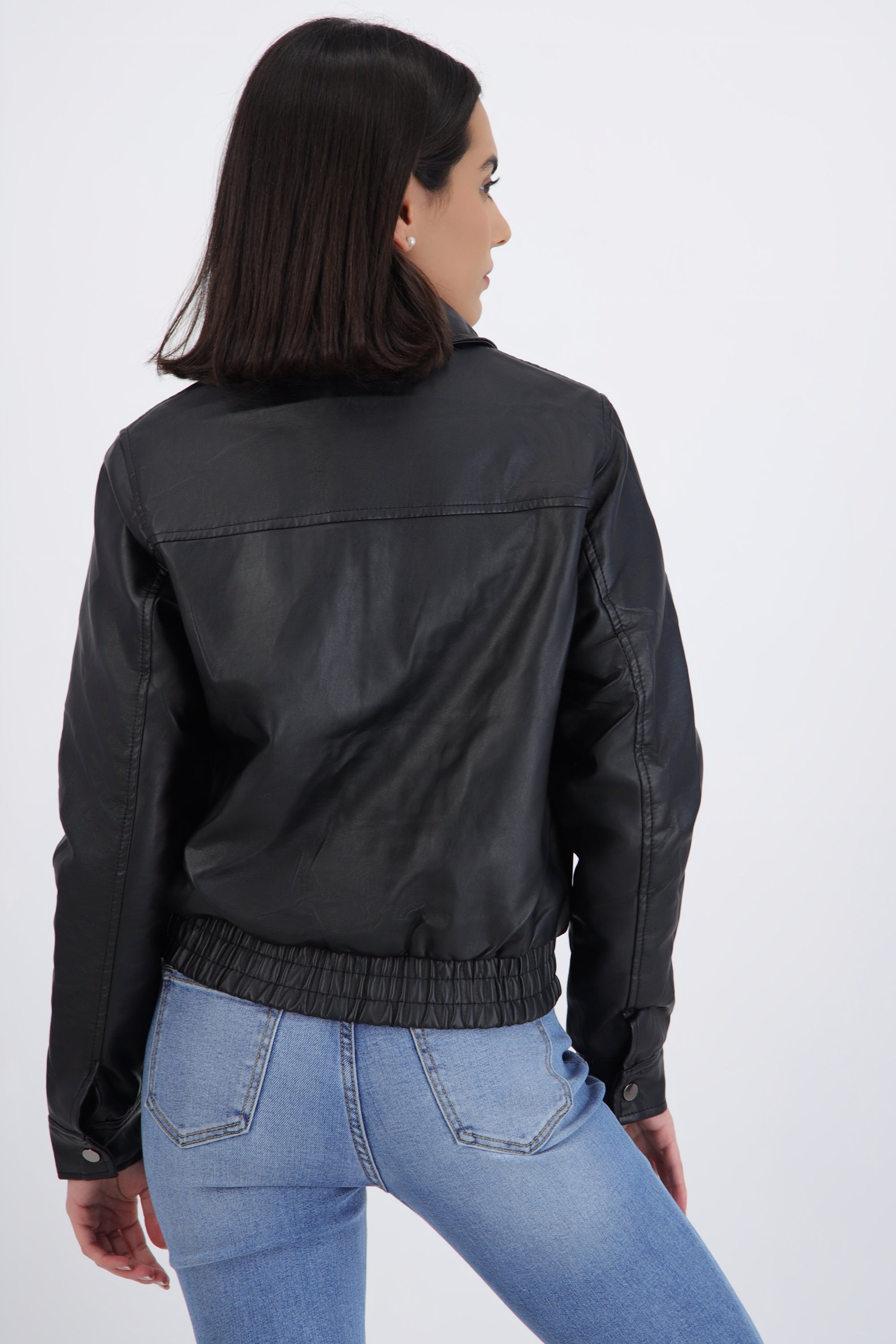 Chamarra bomber pu ligera