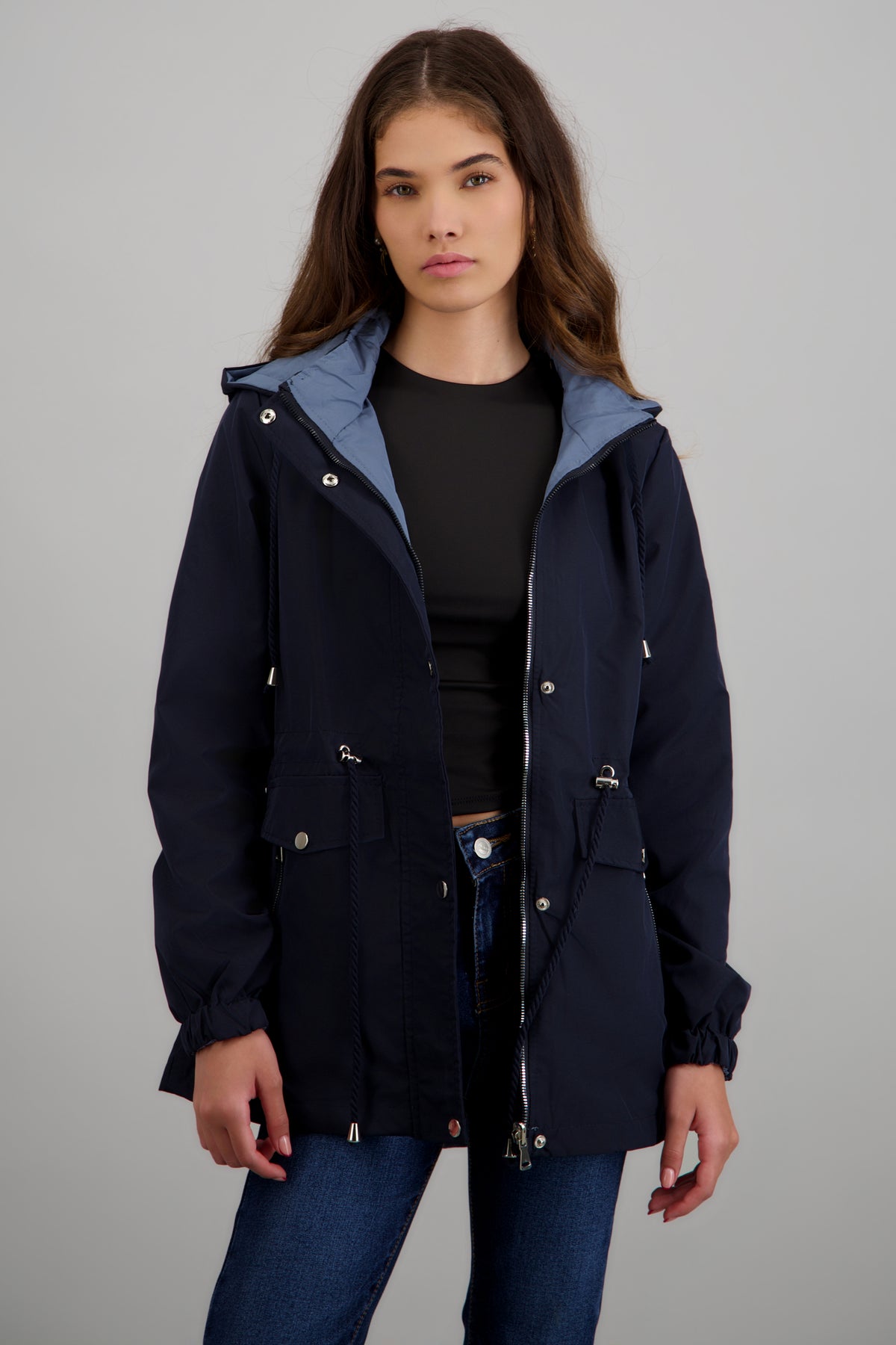 Gabardina ligera con gorro MARINO COMBO