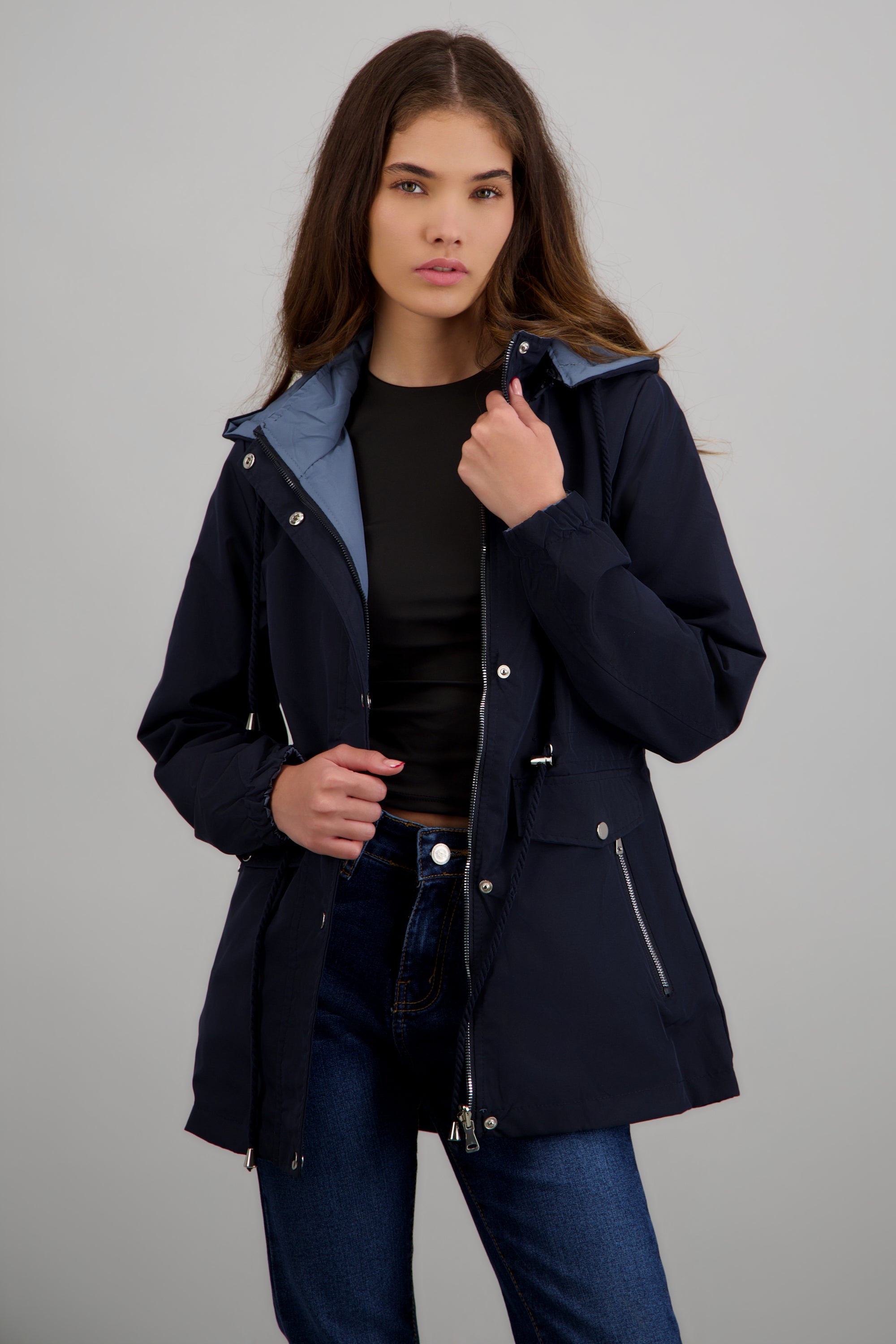 Gabardina ligera con gorro MARINO COMBO