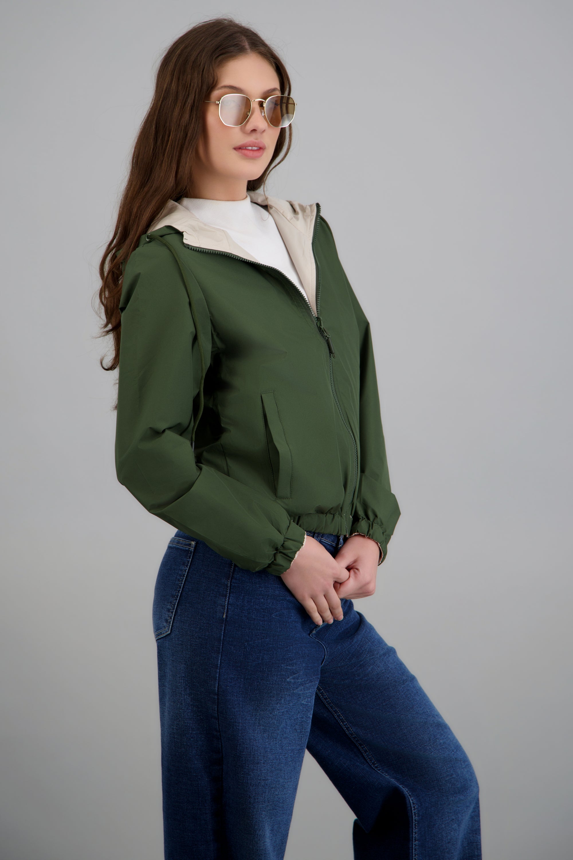 Chamarra ligera con gorro VERDE COMBO