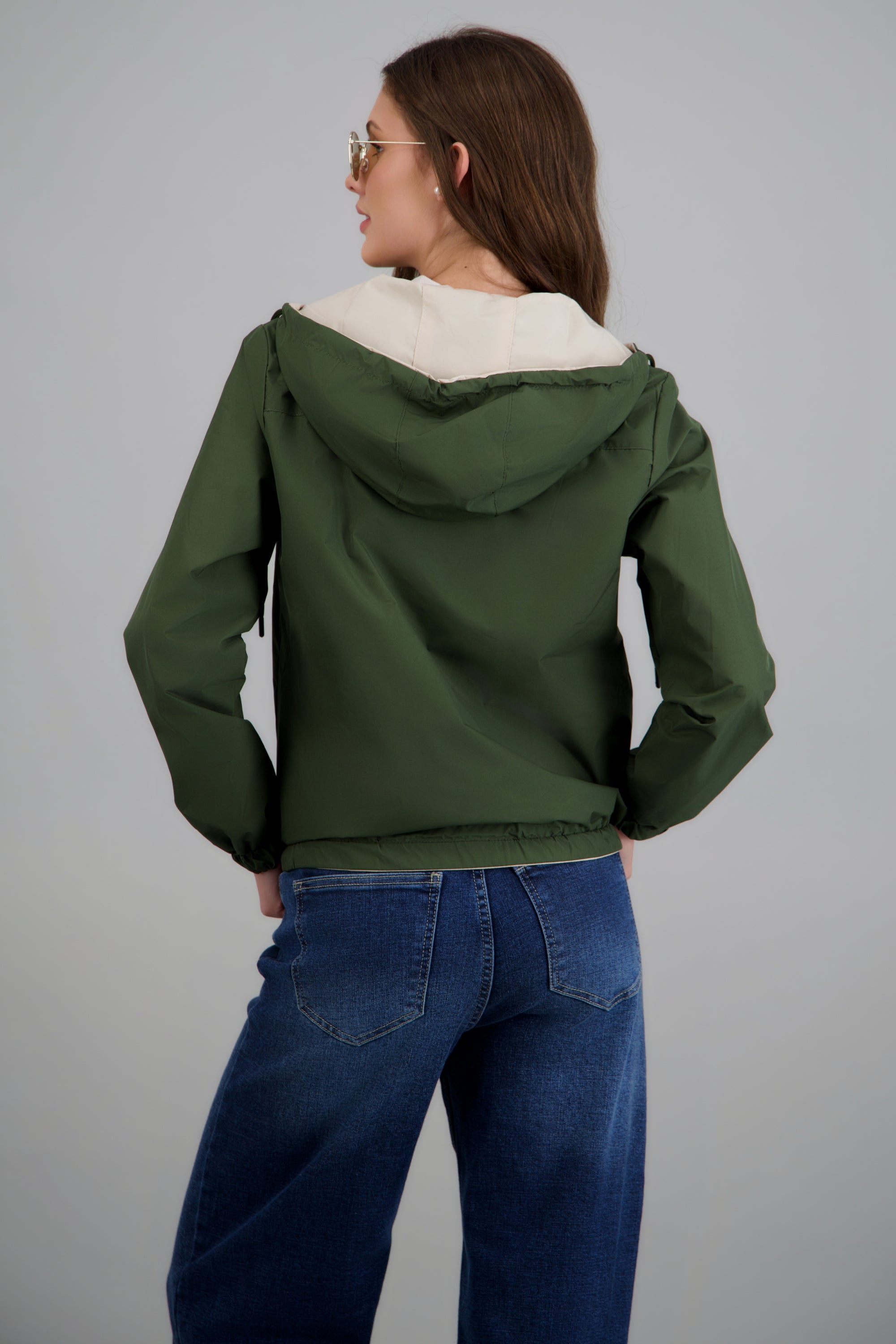 Chamarra ligera con gorro VERDE COMBO