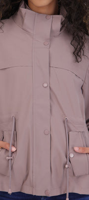 Gabardina con chamarra ligera desmontable