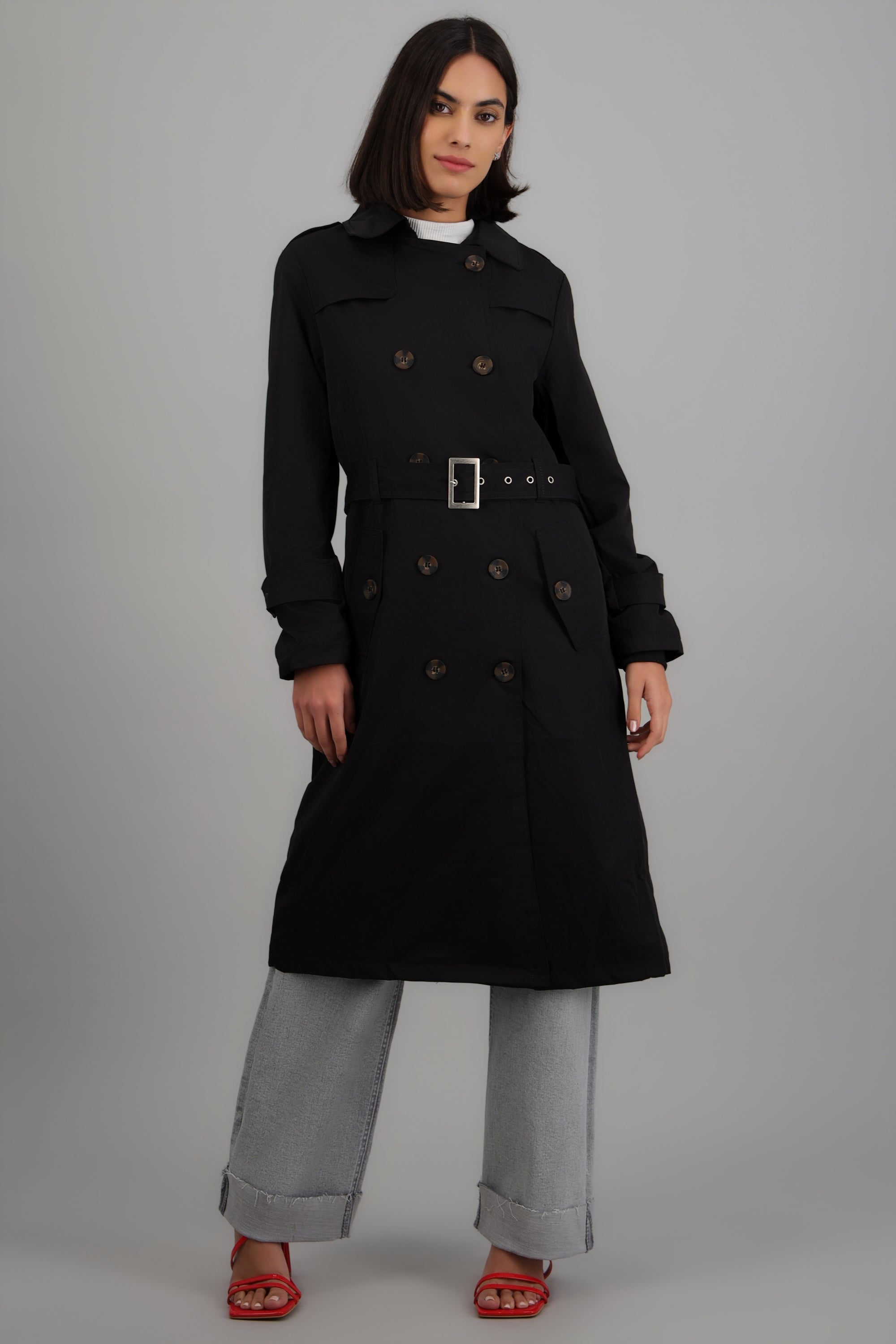 Gabardina larga detalle cinturon NEGRO